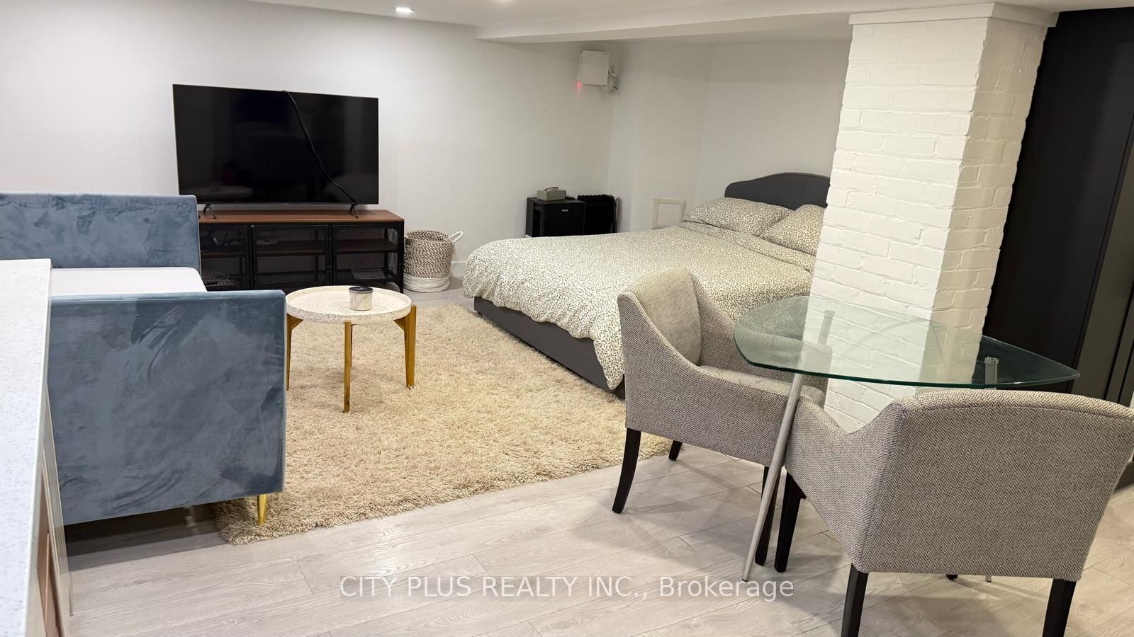 Unit Basement - 1184 Avenue Road, Toronto 4