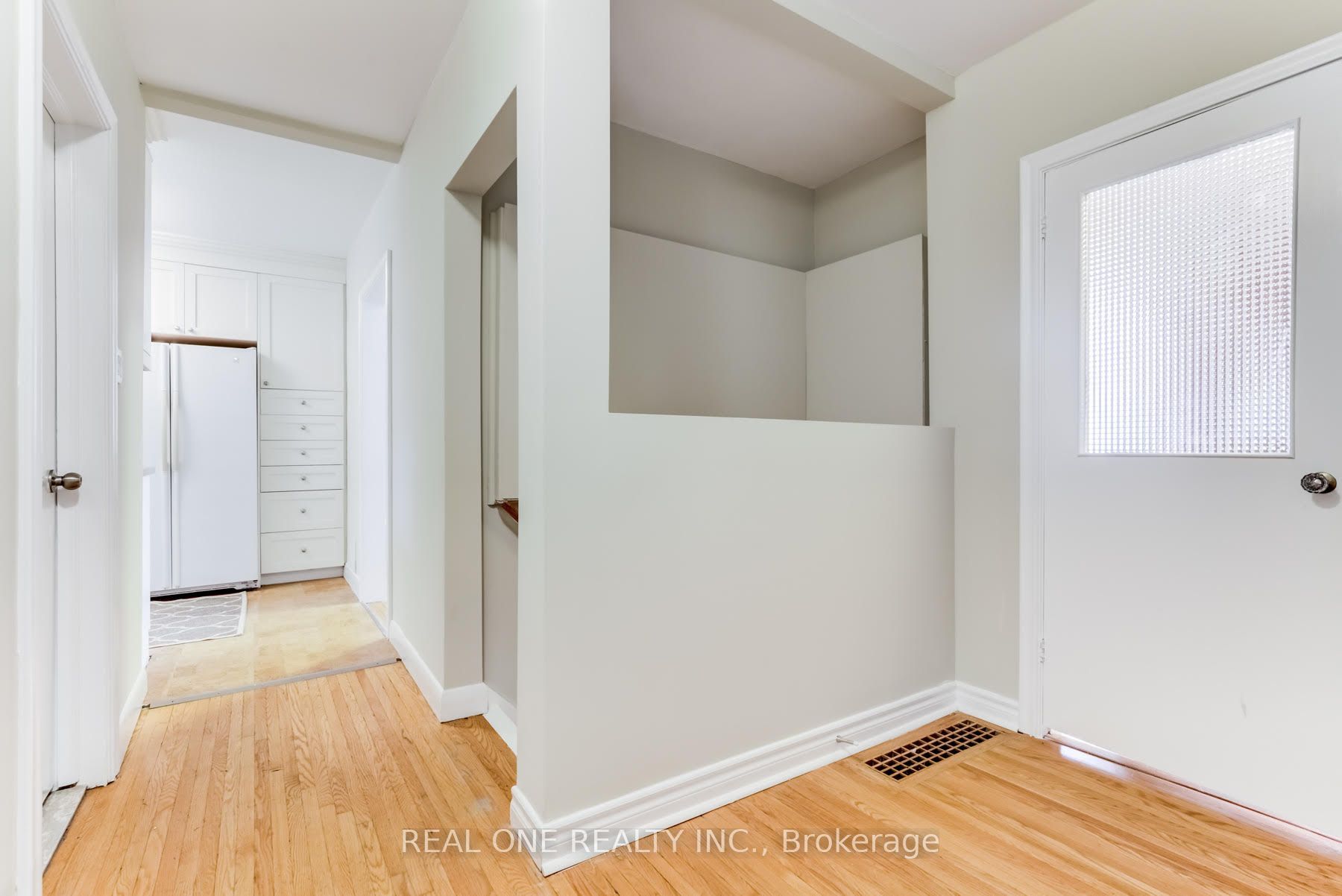 349 Horsham Avenue, North York 4