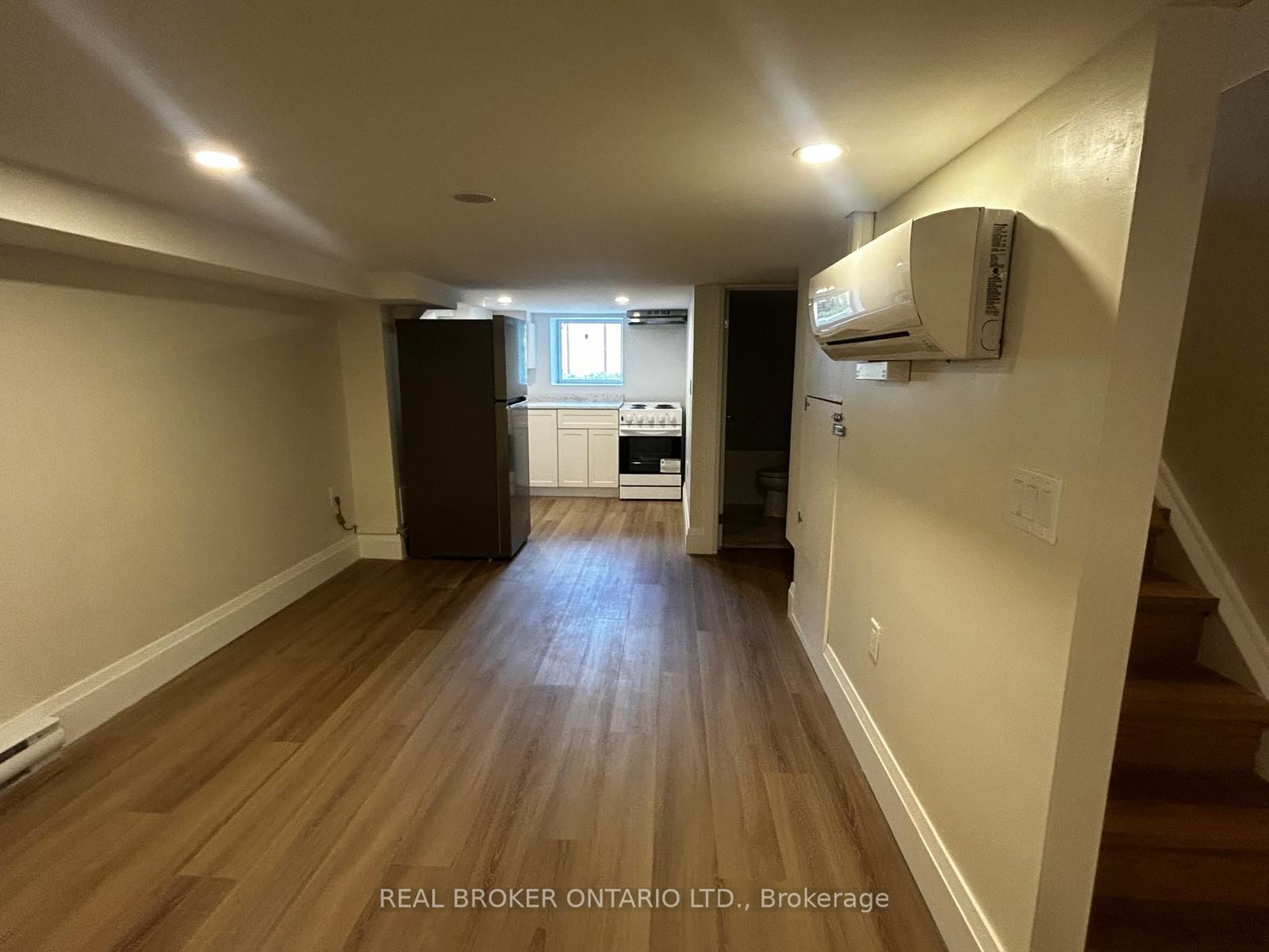 Unit 3 - 659 Vaughan Road, Toronto 3