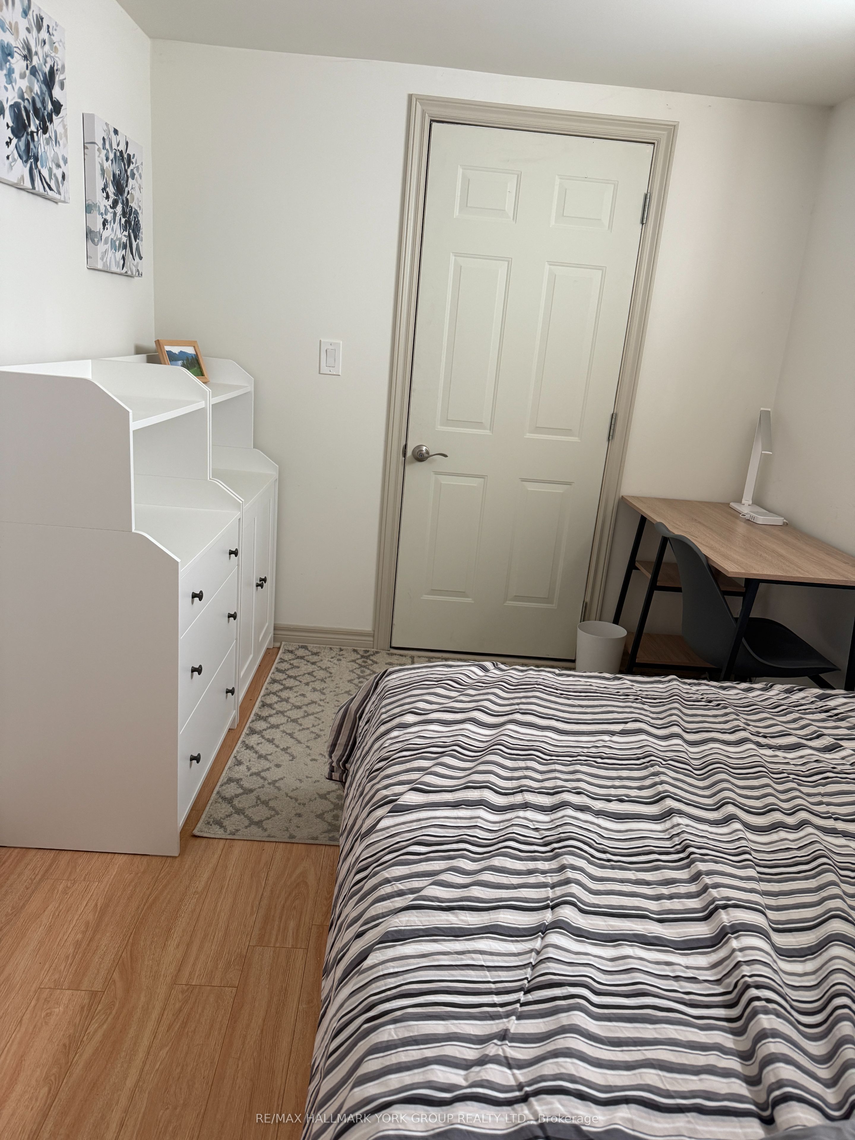 Unit lower - 2 Coates Avenue, Toronto 4