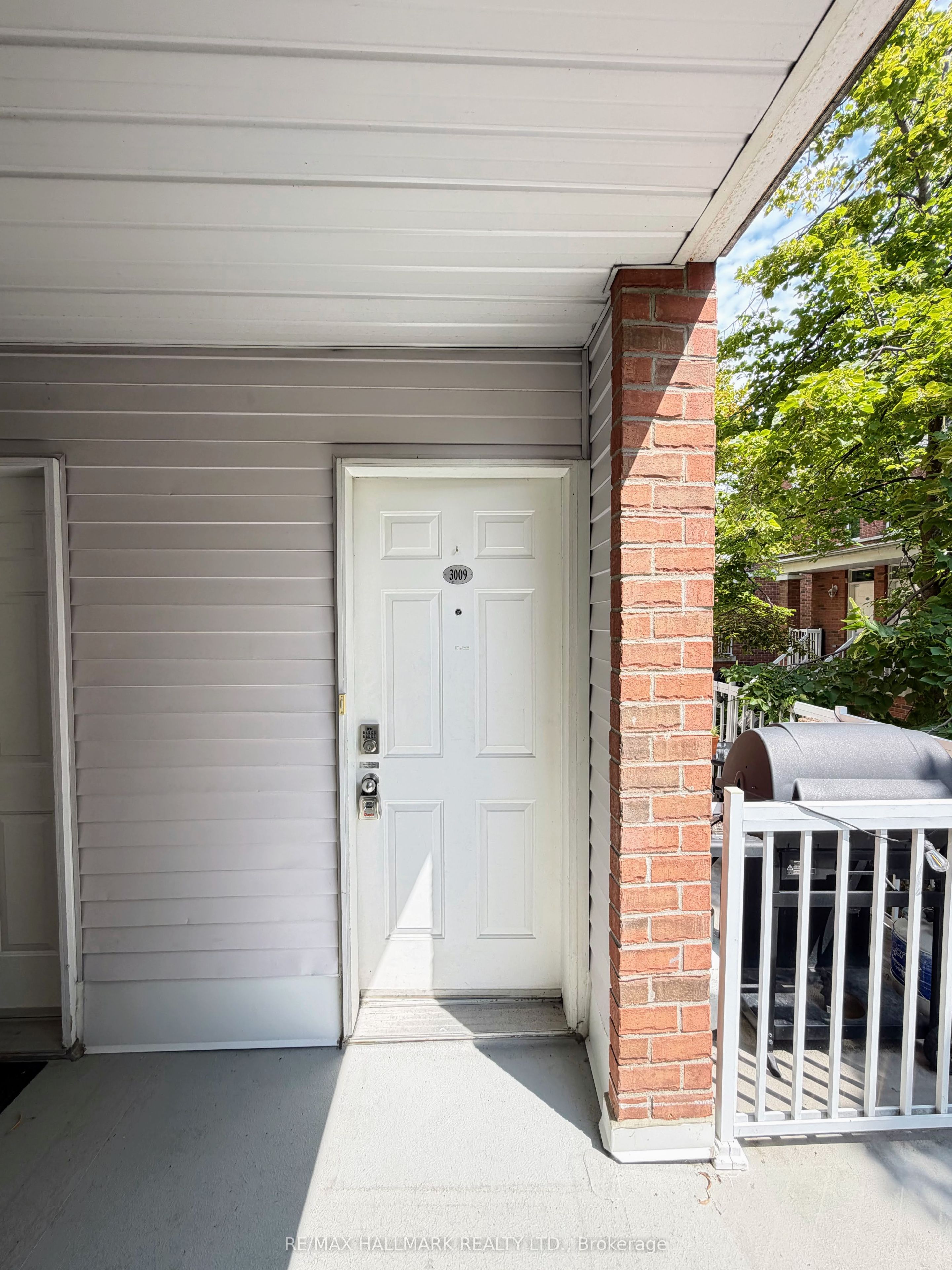 Unit 3009 - 12 Sudbury Street S, Toronto 4