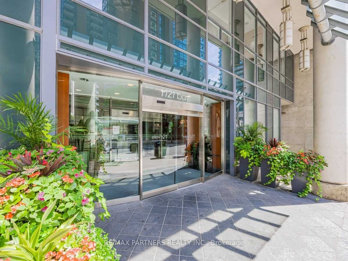Unit 908 - 1121 Bay Street, Toronto 2