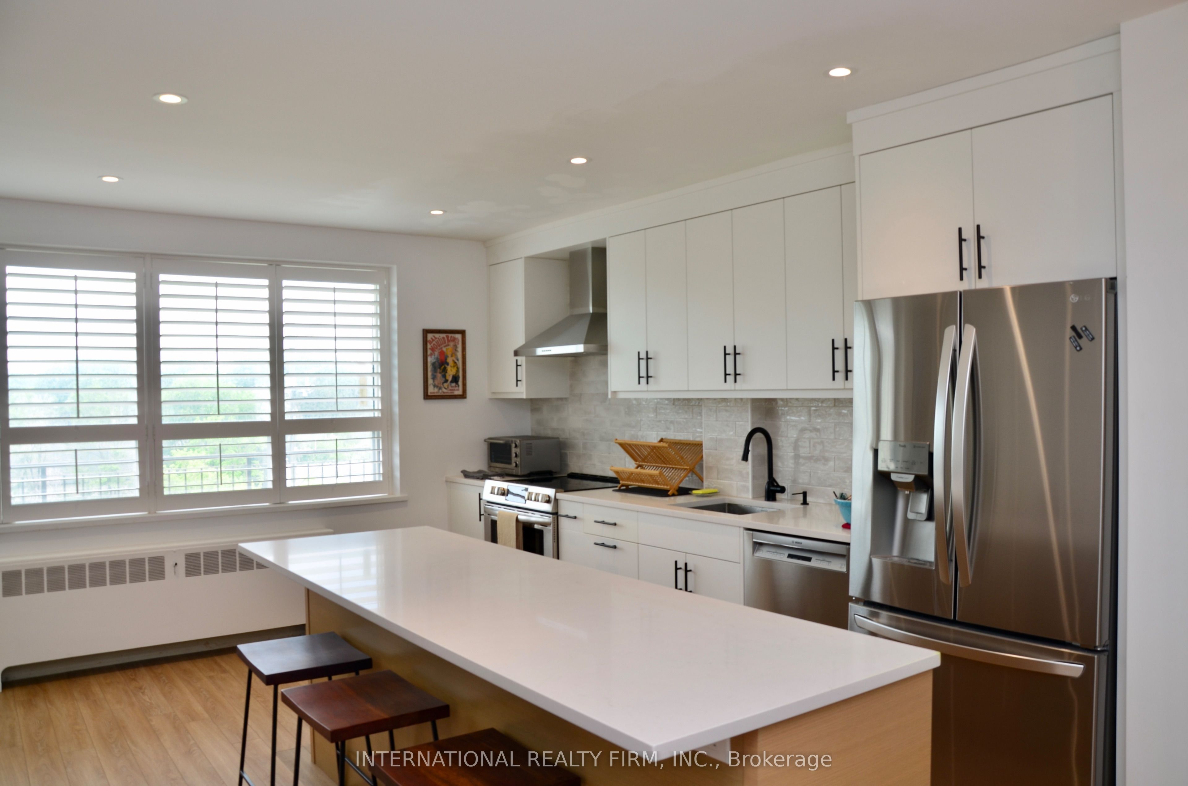 Unit 404 - 219 Wilson Avenue, Toronto 3