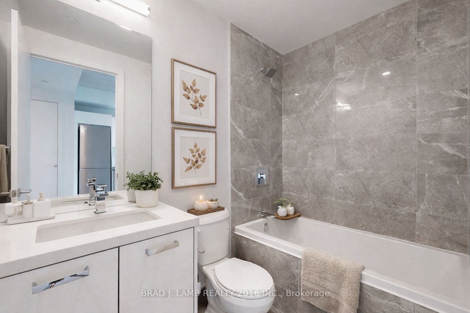 Unit 1101 - 284 King Street E, Toronto 4