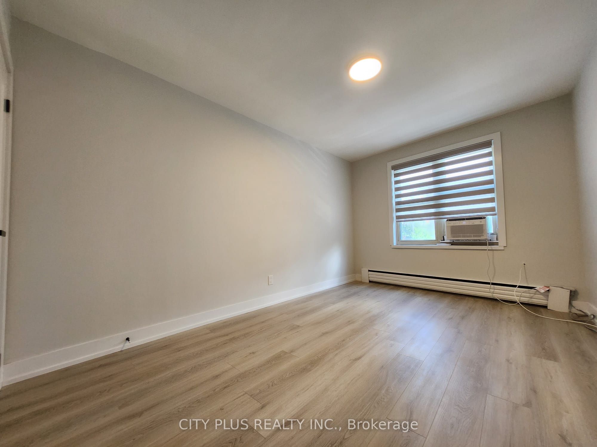 Unit 2 - 3547 Bathurst Street, Toronto 5