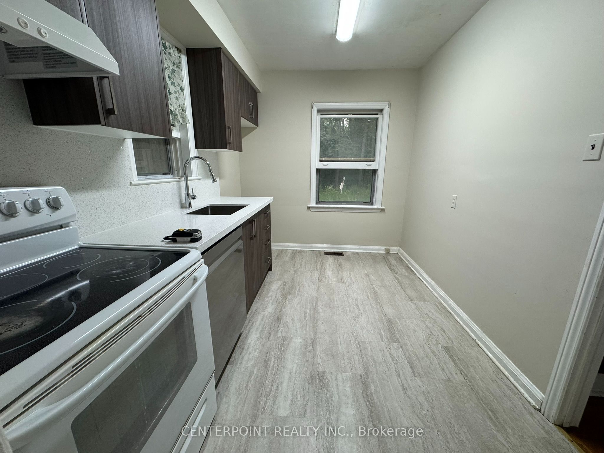 27 Grantbrook Street, North York 3
