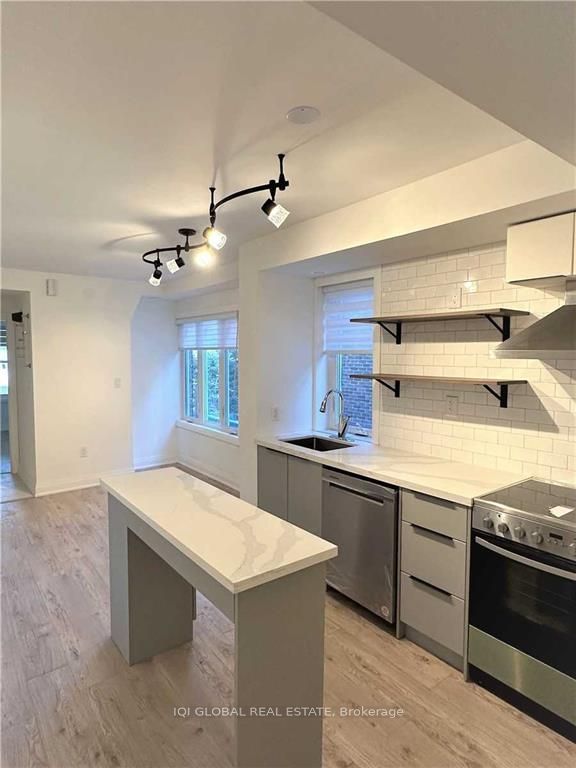 Unit Mainfloor - 525 Ossington Avenue, Toronto 2