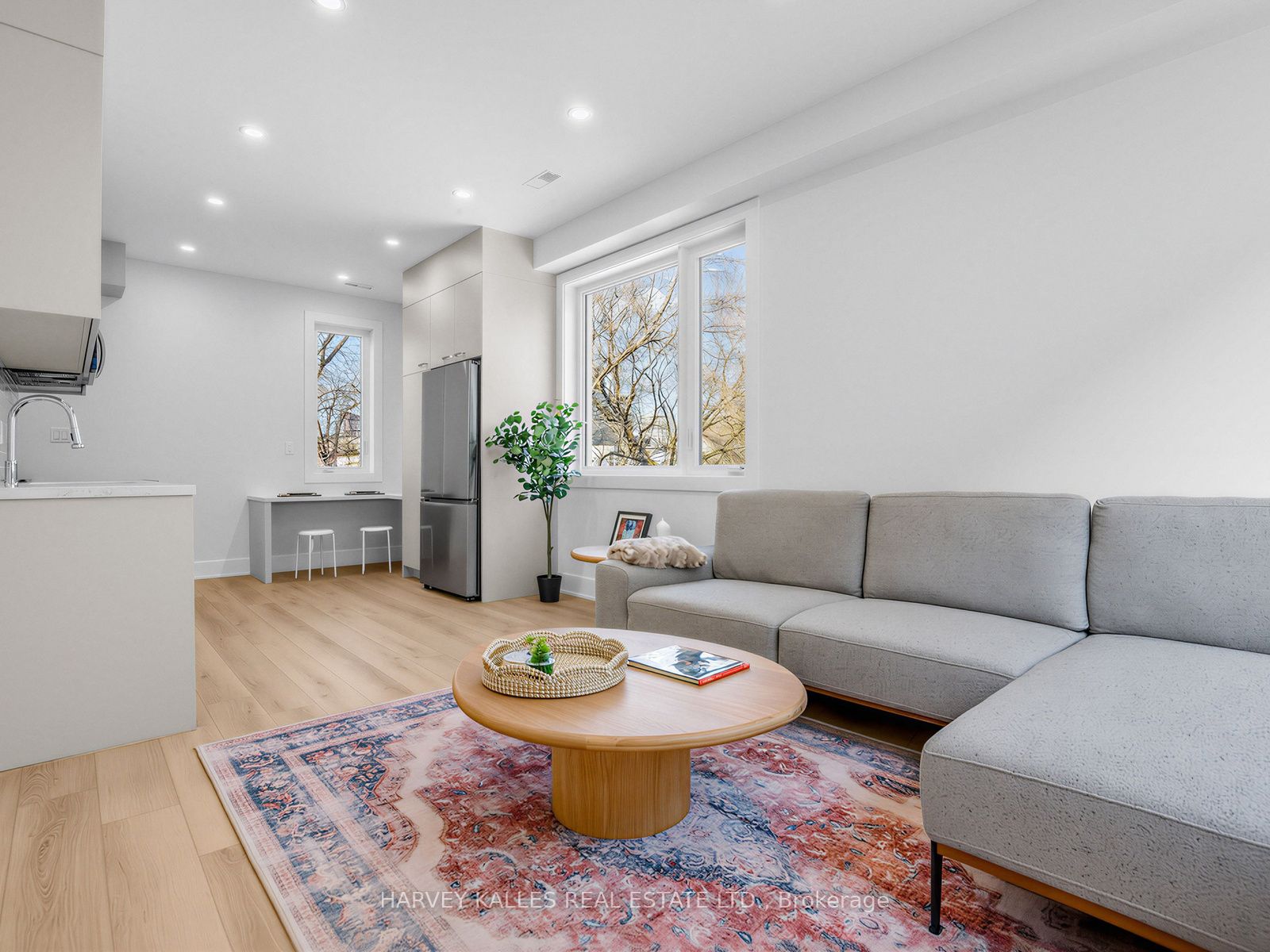 Unit 3a - 45 Bellevue Avenue, Toronto 5