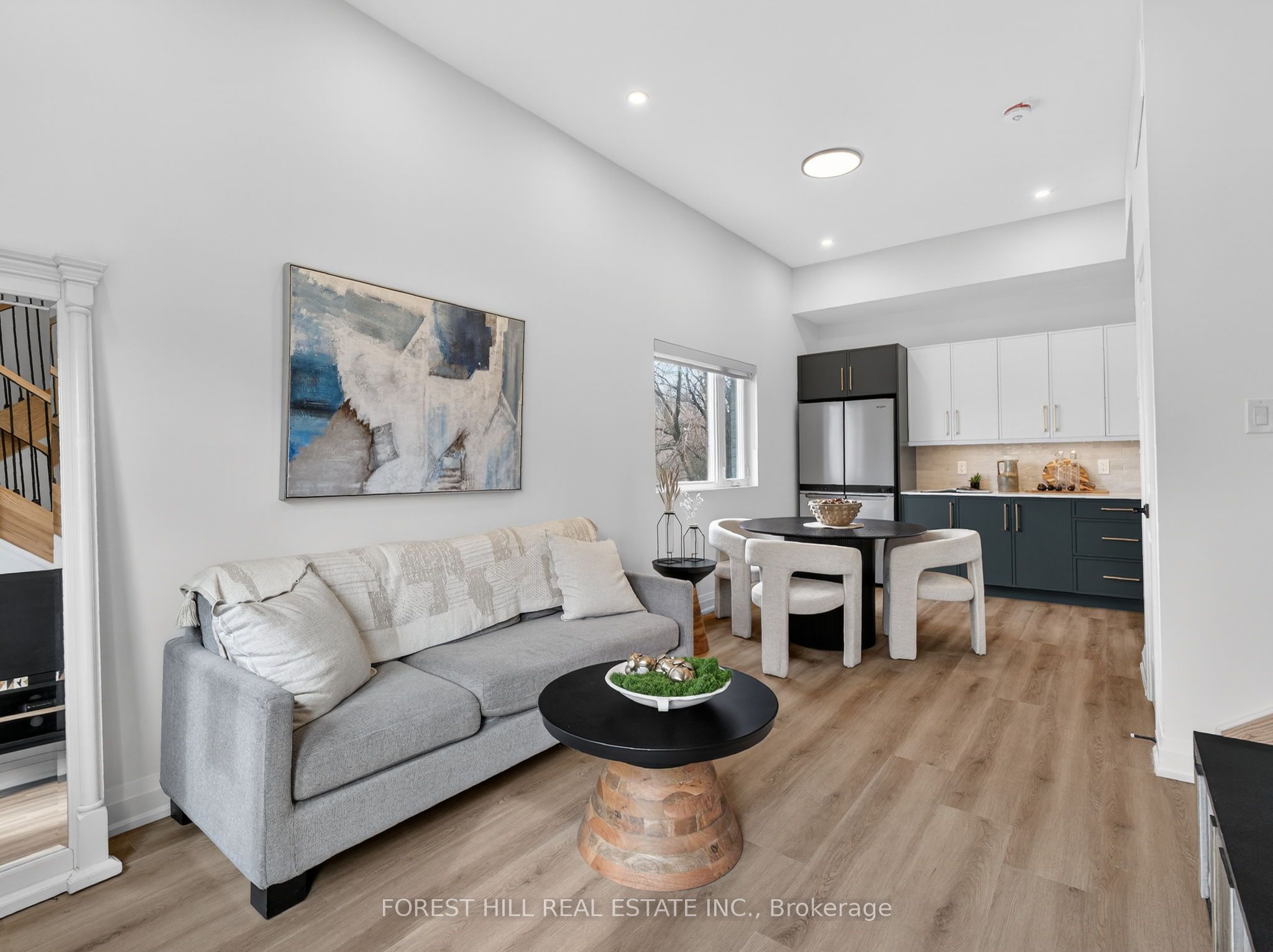 Unit D - 5 Hopperton Drive, North York 4