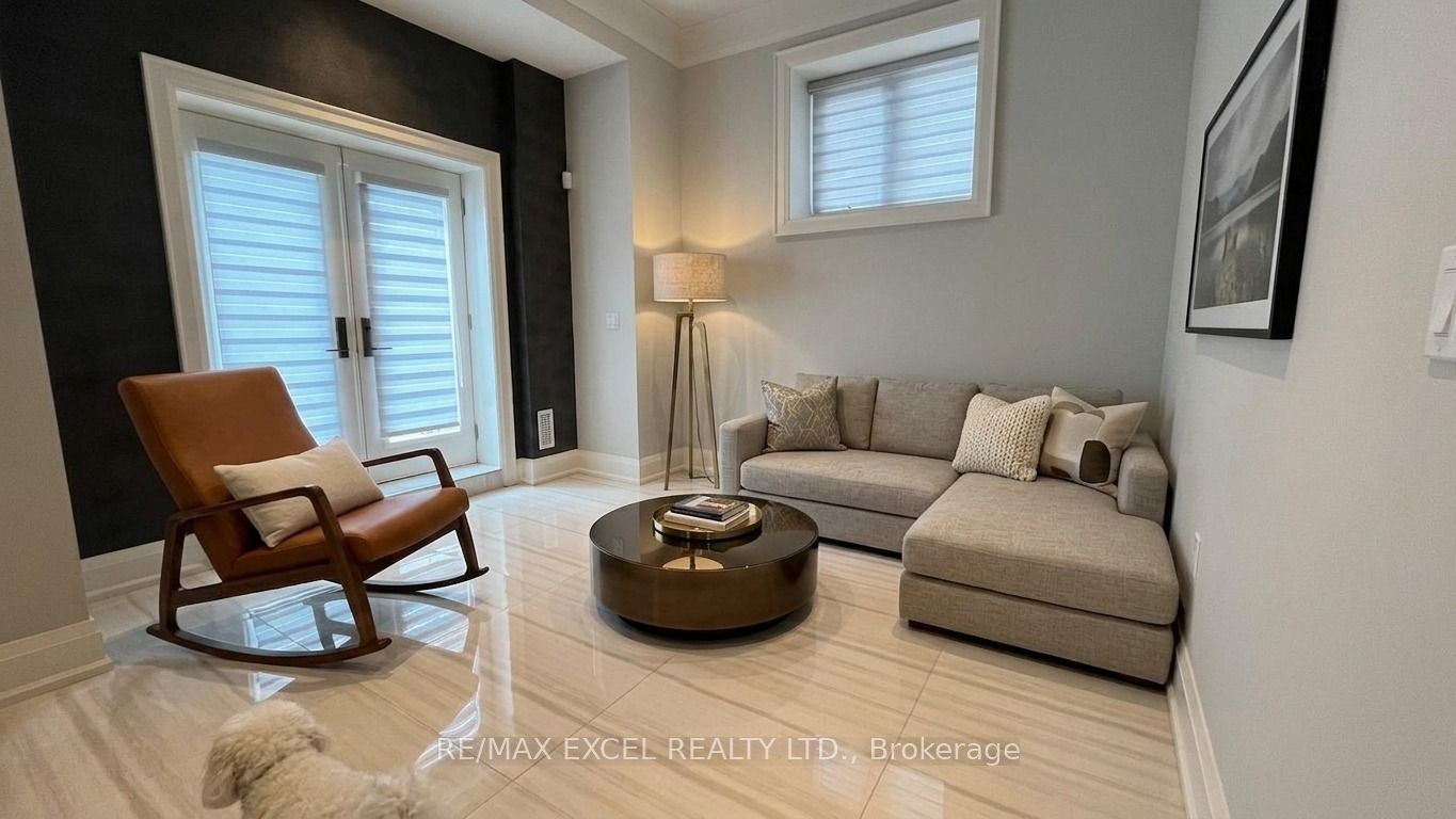 Unit Basement - 106 Kingsdale Avenue, North York 2
