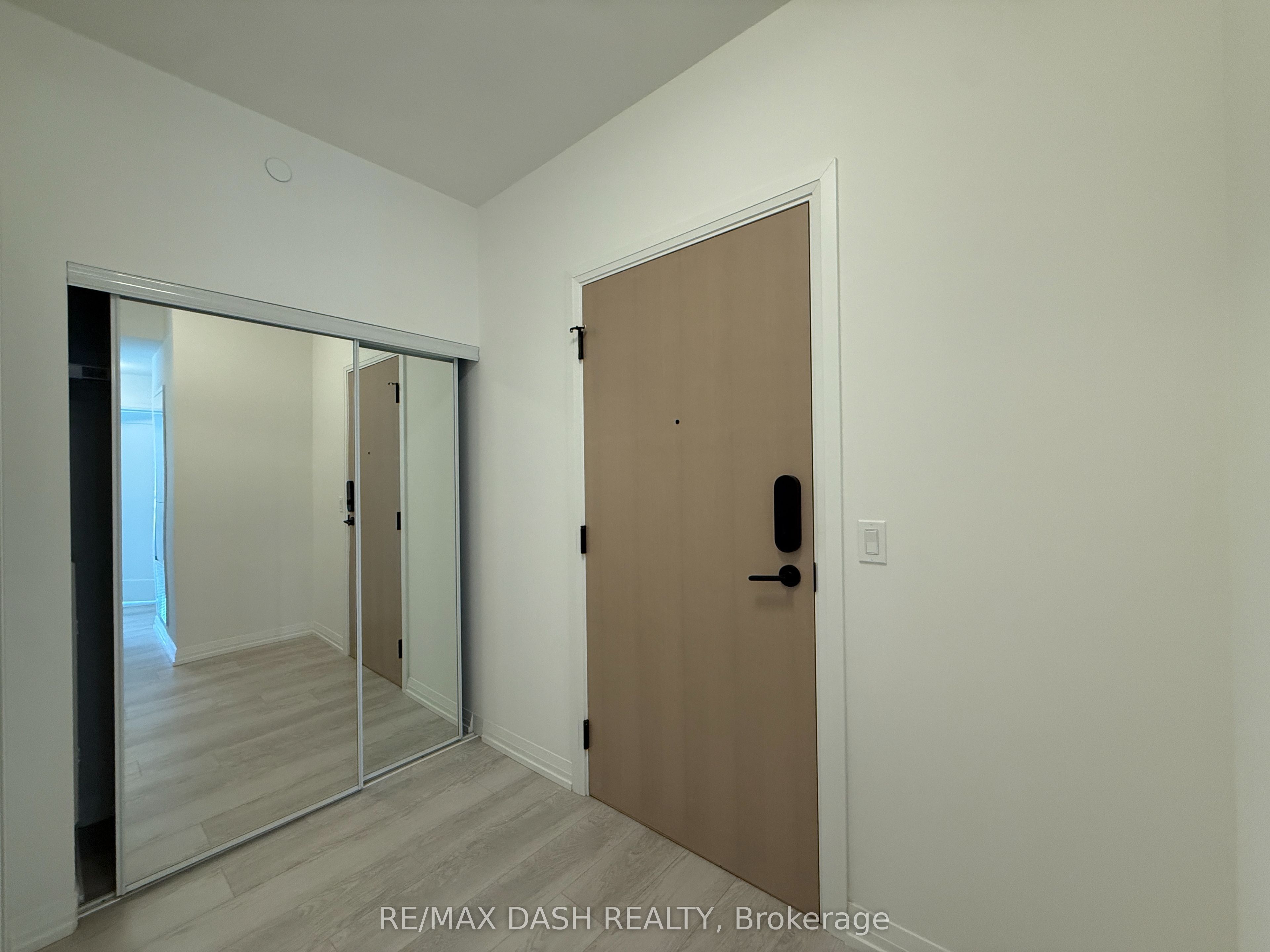 Unit 1205 - 280 Dundas Street W, Toronto 3