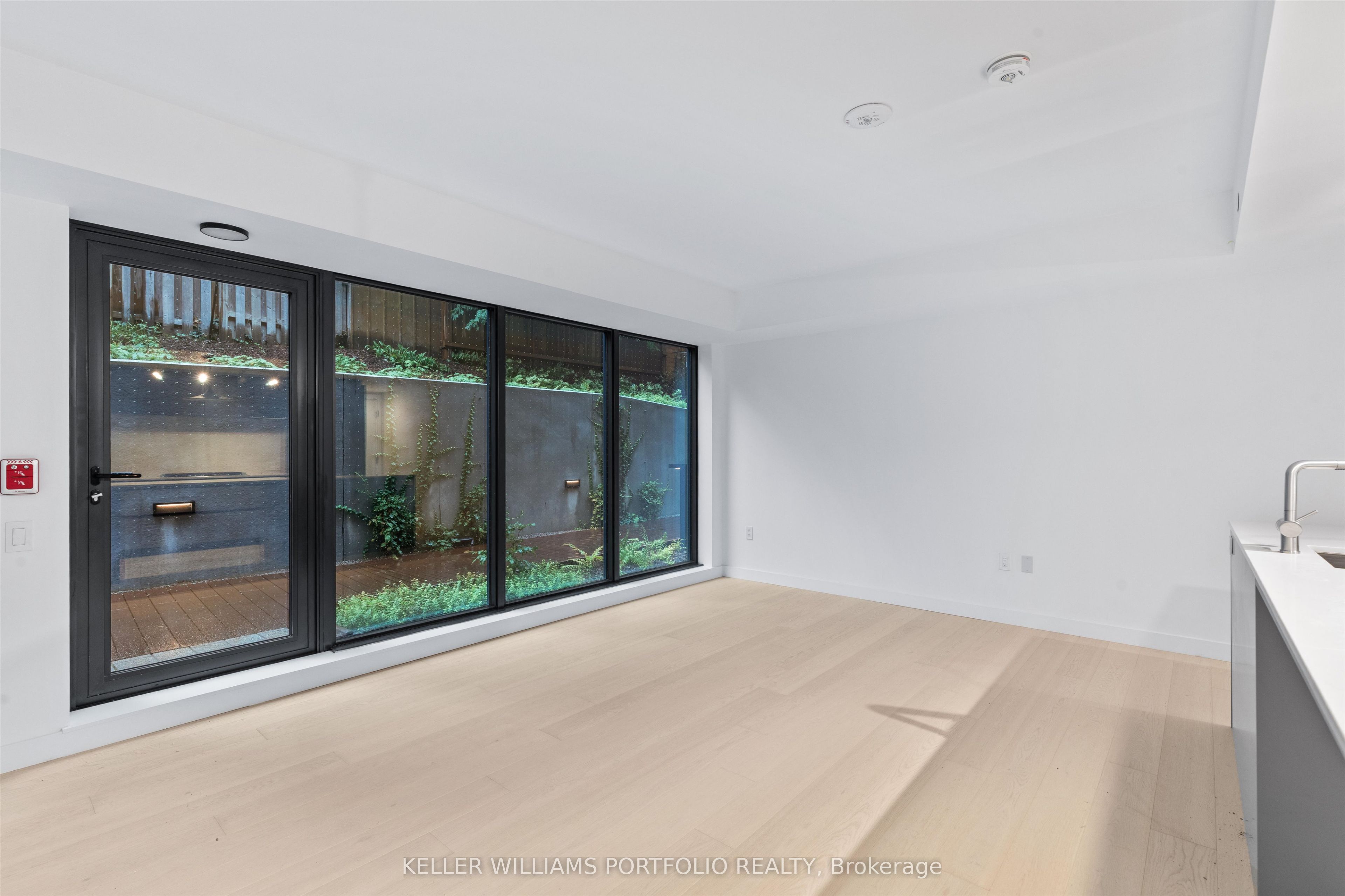 Unit 9 - 1720 Bayview Avenue, Toronto 4