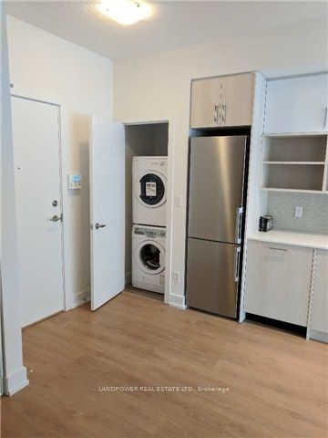 Unit 1004 - 150 Fairview Mall Drive, North York 4