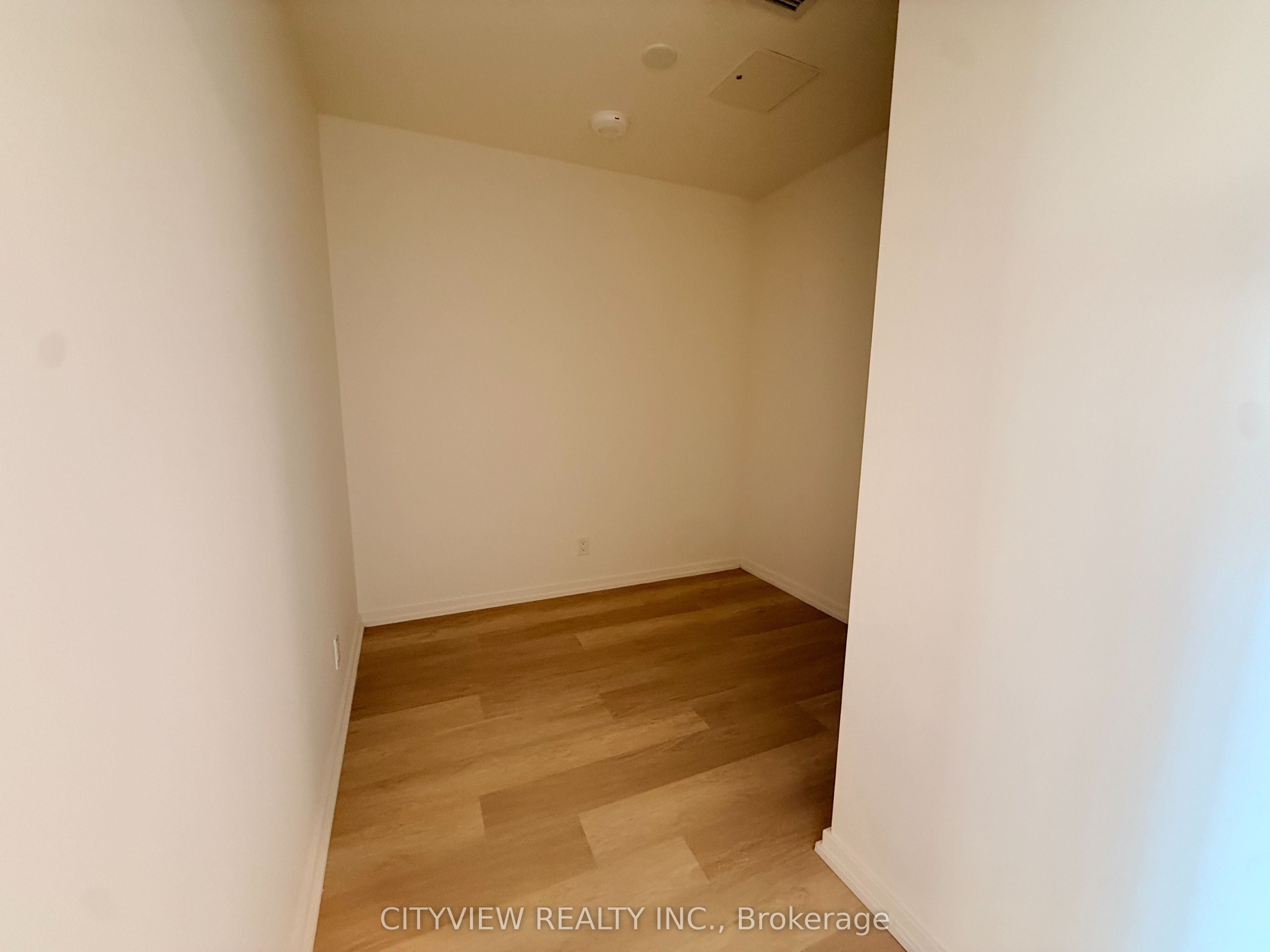 Unit 1105 - 109 Erskine Avenue, Toronto 5