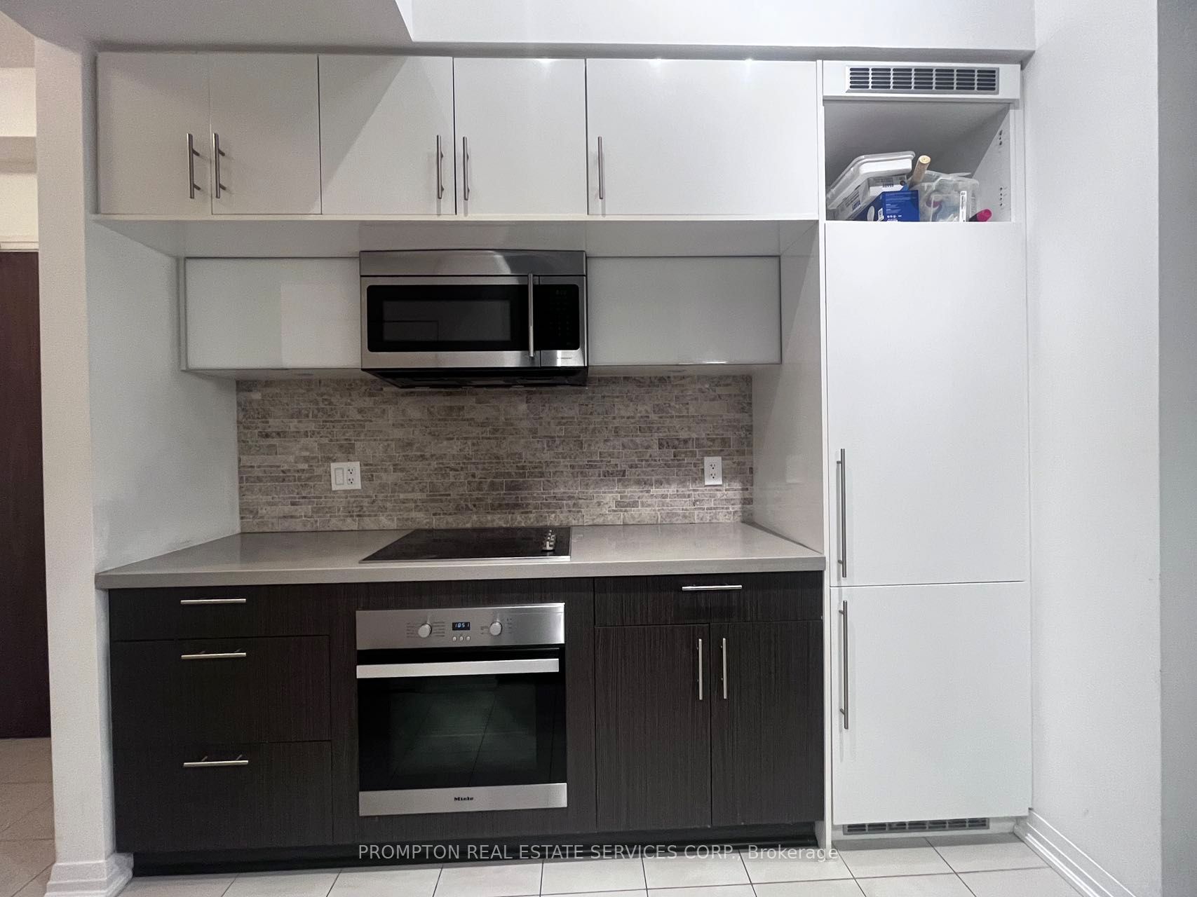 Unit 207 - 8 Mercer Street, Toronto 3