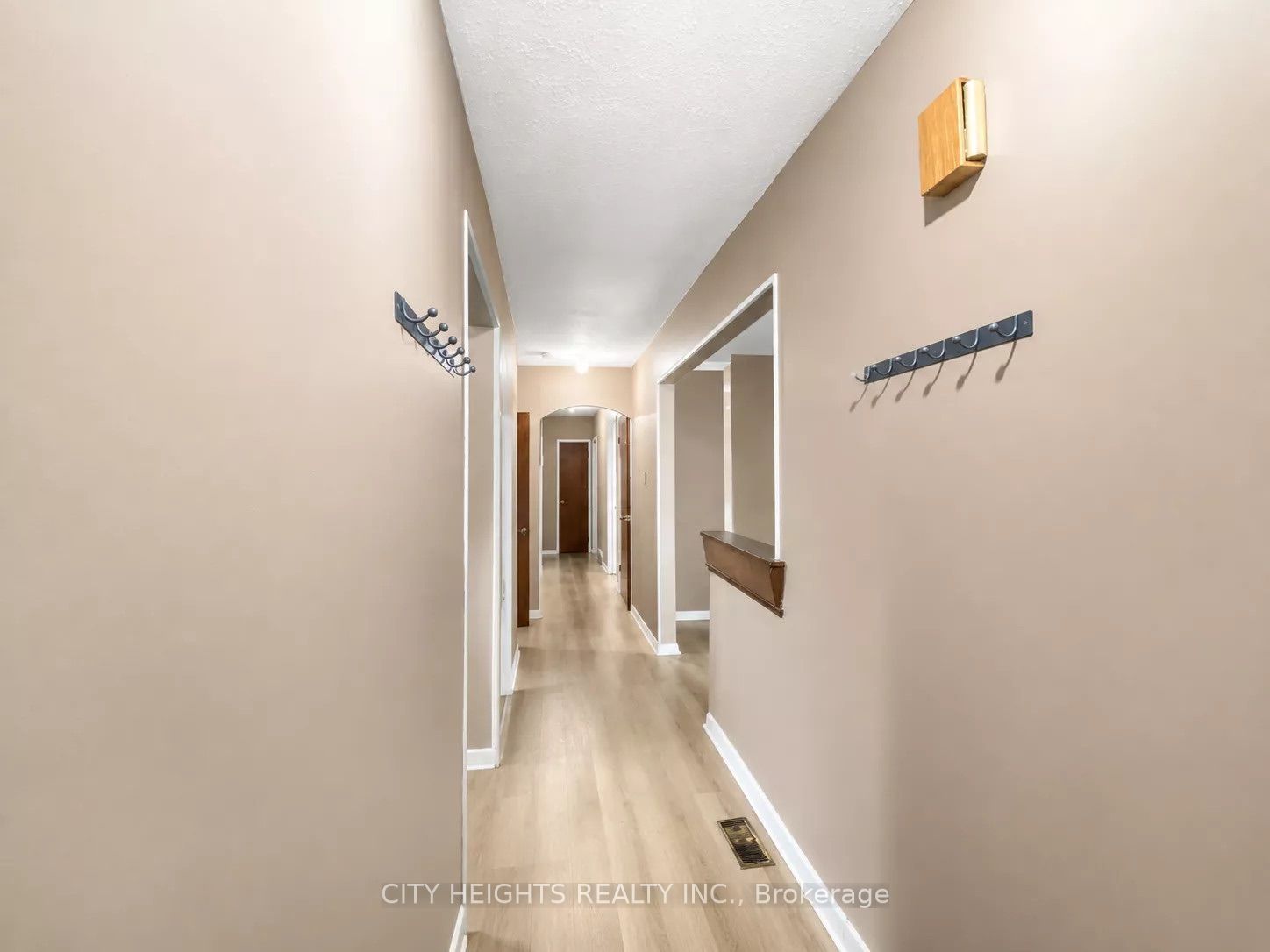 Unit UPPER LEVEL - 75 Pynford Crescent, North York 5