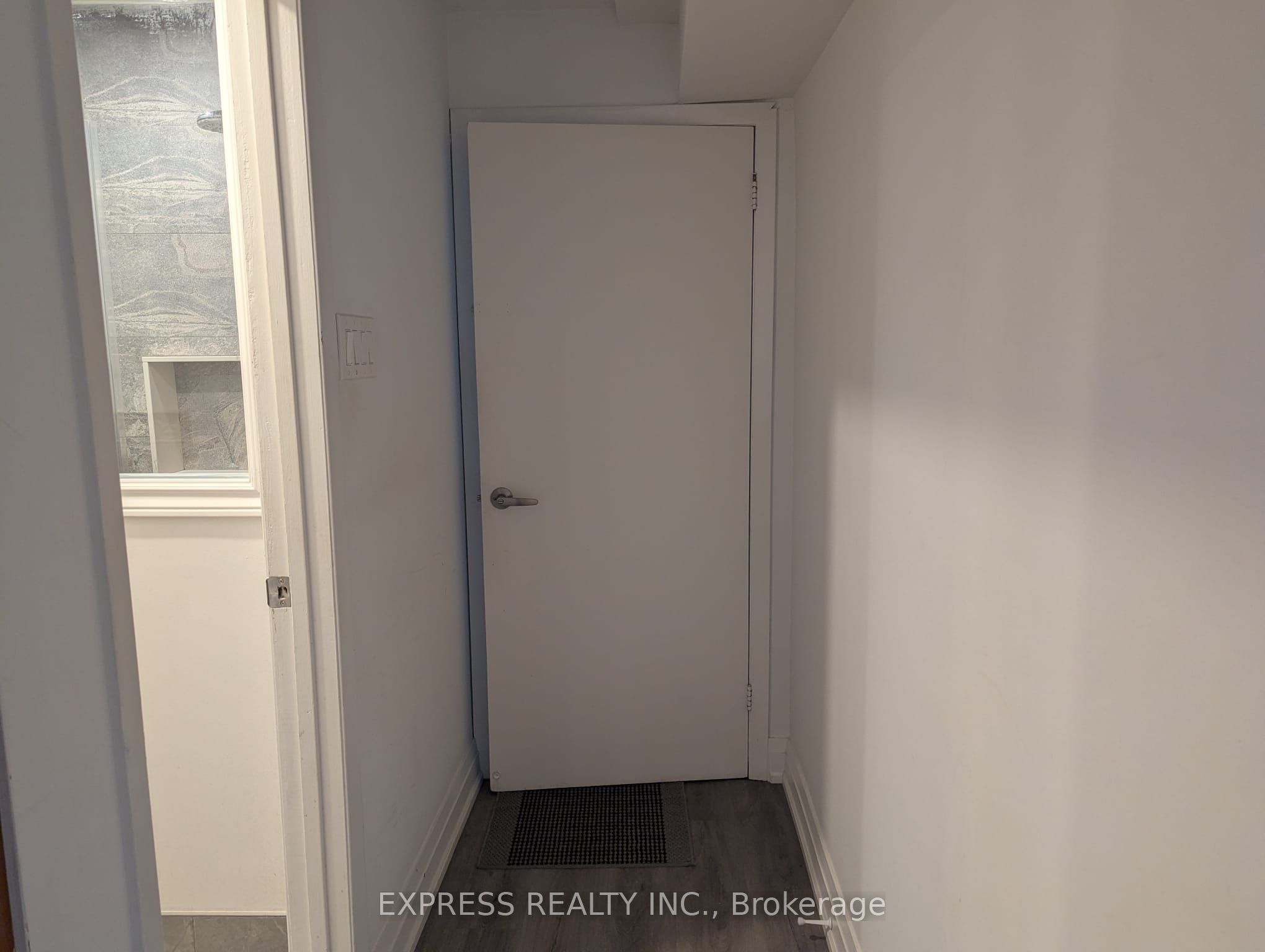 Unit Bsmt - 105 Faye Drive, North York 4