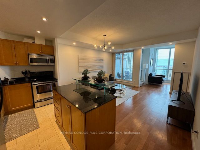 Unit 1603 - 218 Queens Quay W, Toronto 4