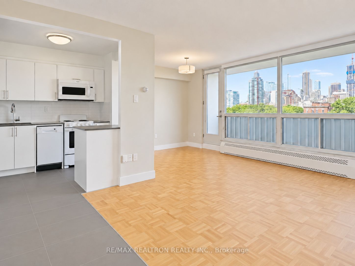 Unit 2209 - 666 Spadina Avenue, Toronto 2
