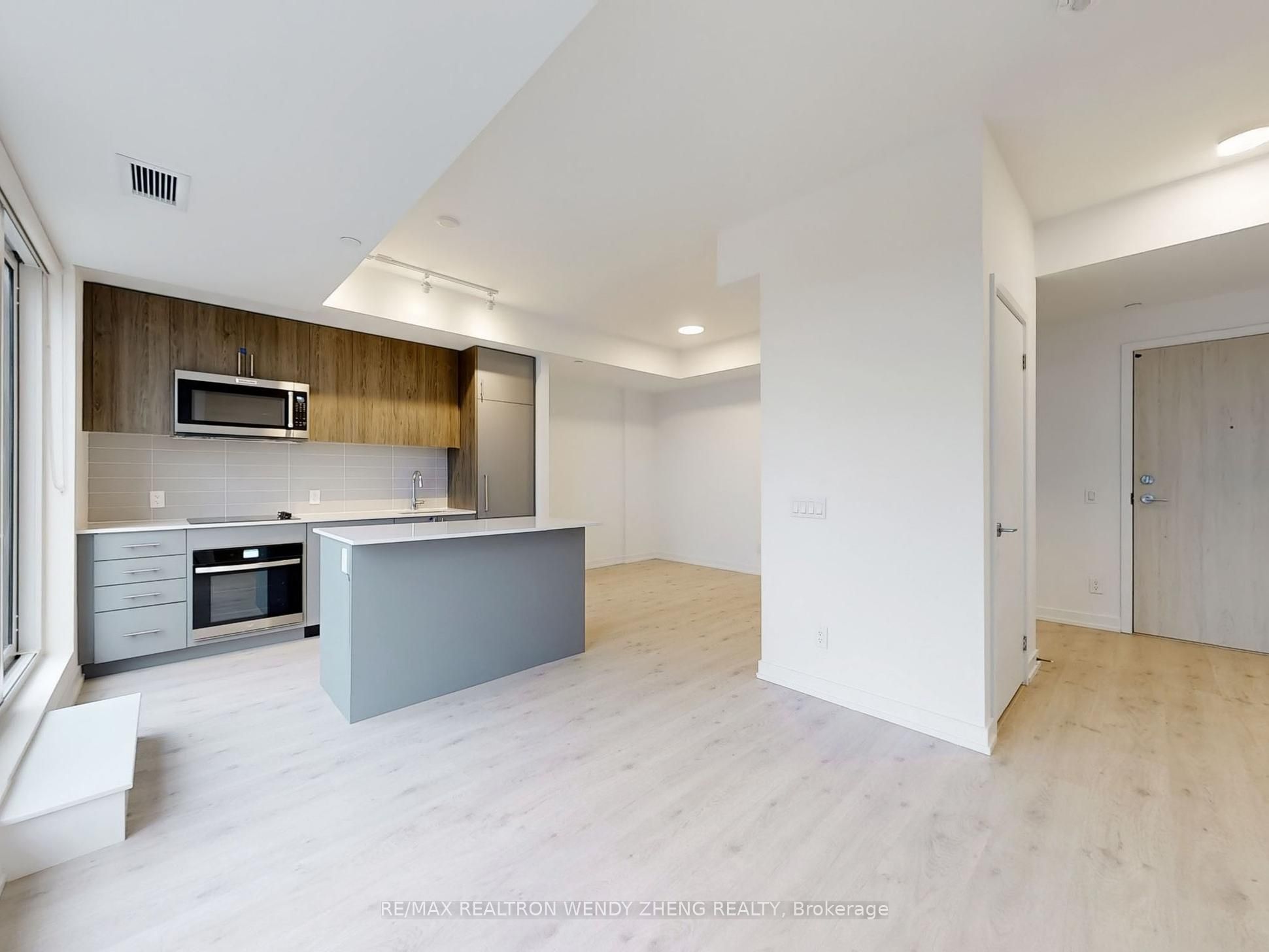 Unit 613 - 181 Sheppard Avenue E, North York 4
