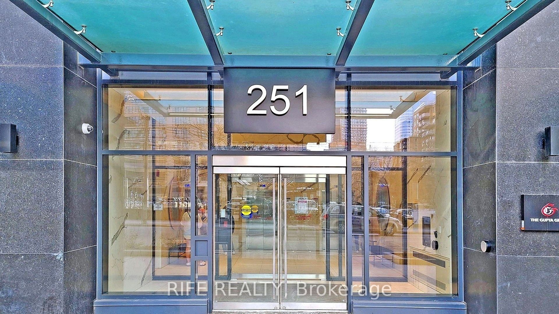 Unit 830 - 251 Jarvis Street, Toronto 2