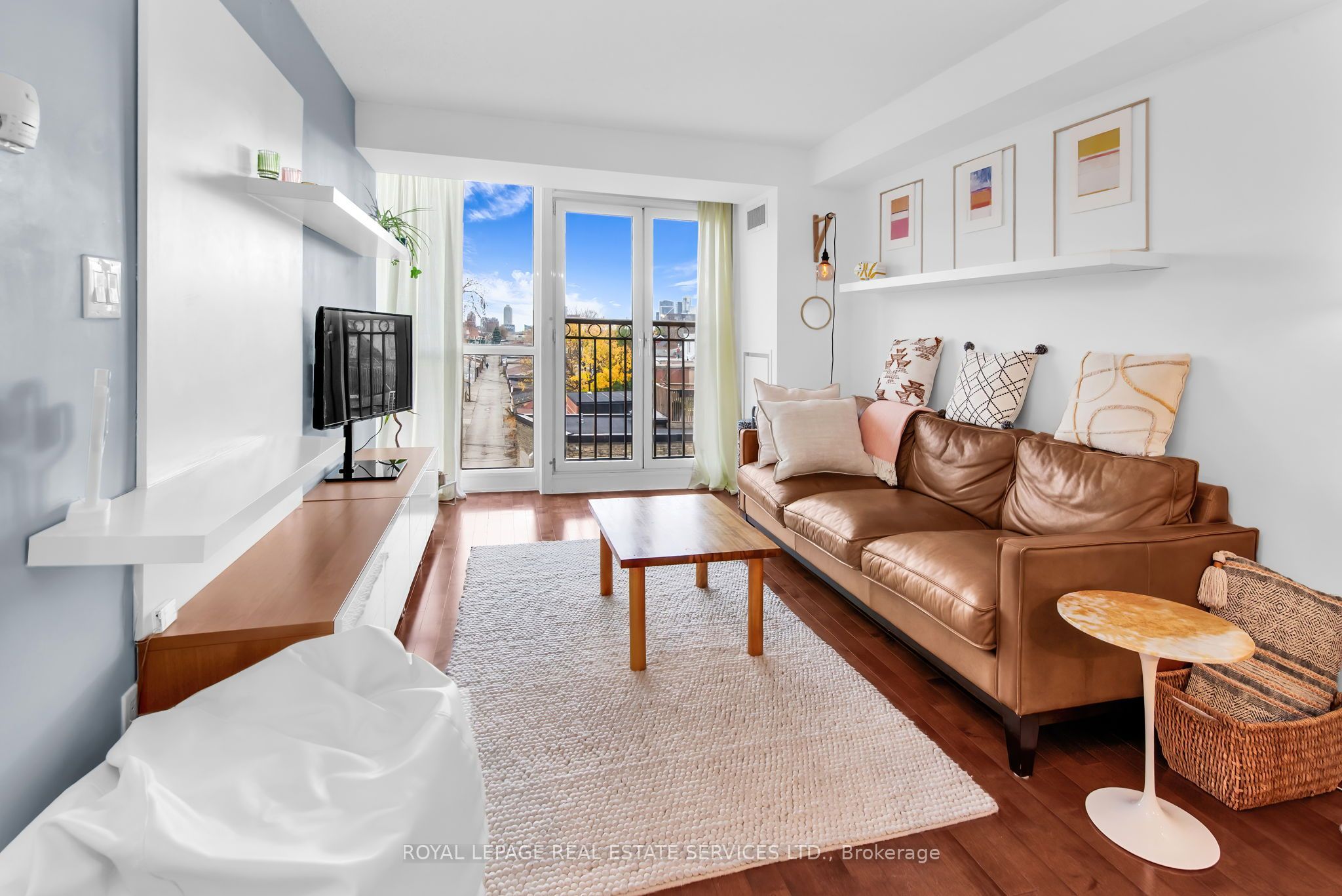Unit 404 - 308 Palmerston Avenue, Toronto 4