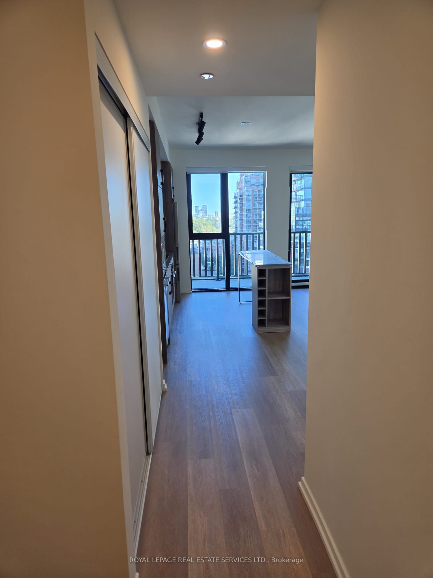 Unit 1009 - 109 Erskine Avenue, Toronto 3