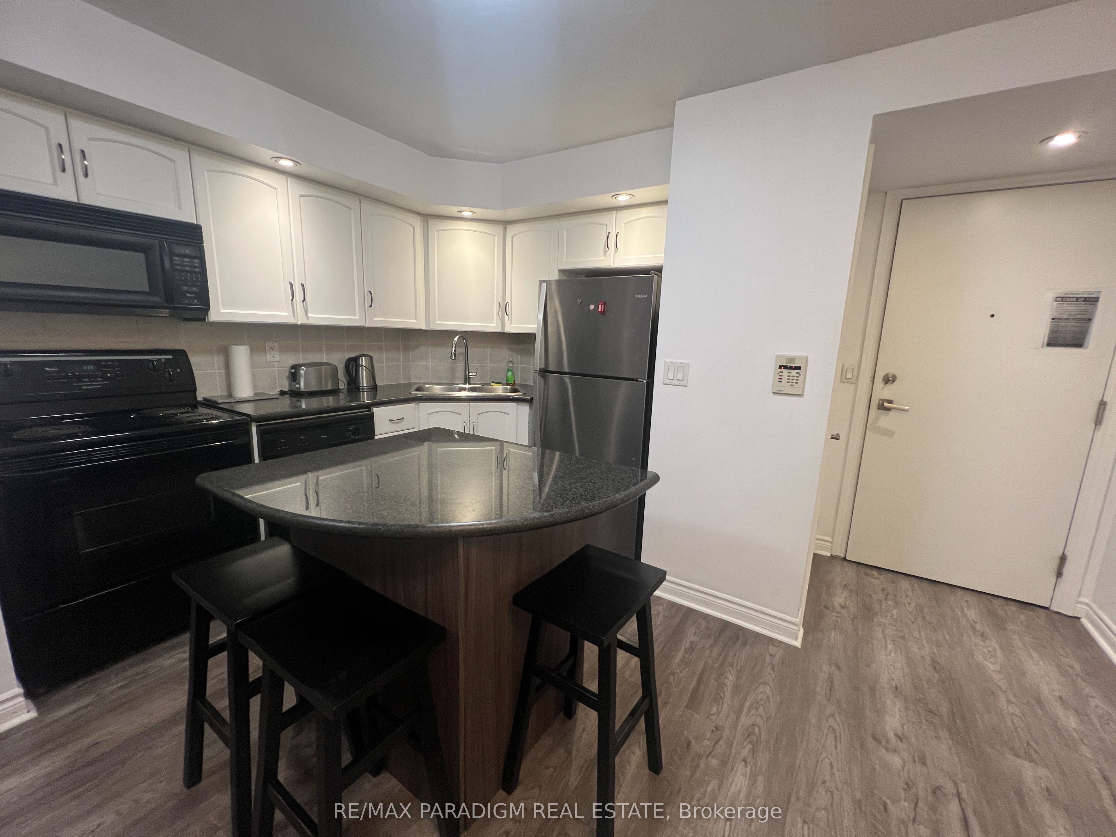 Unit 1642 - 250 Wellington Street W, Toronto 3
