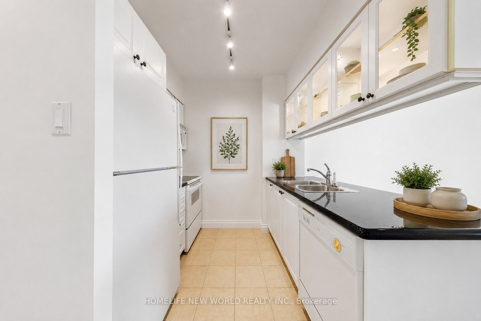 Unit 708 - 887 Bay Street, Toronto 4