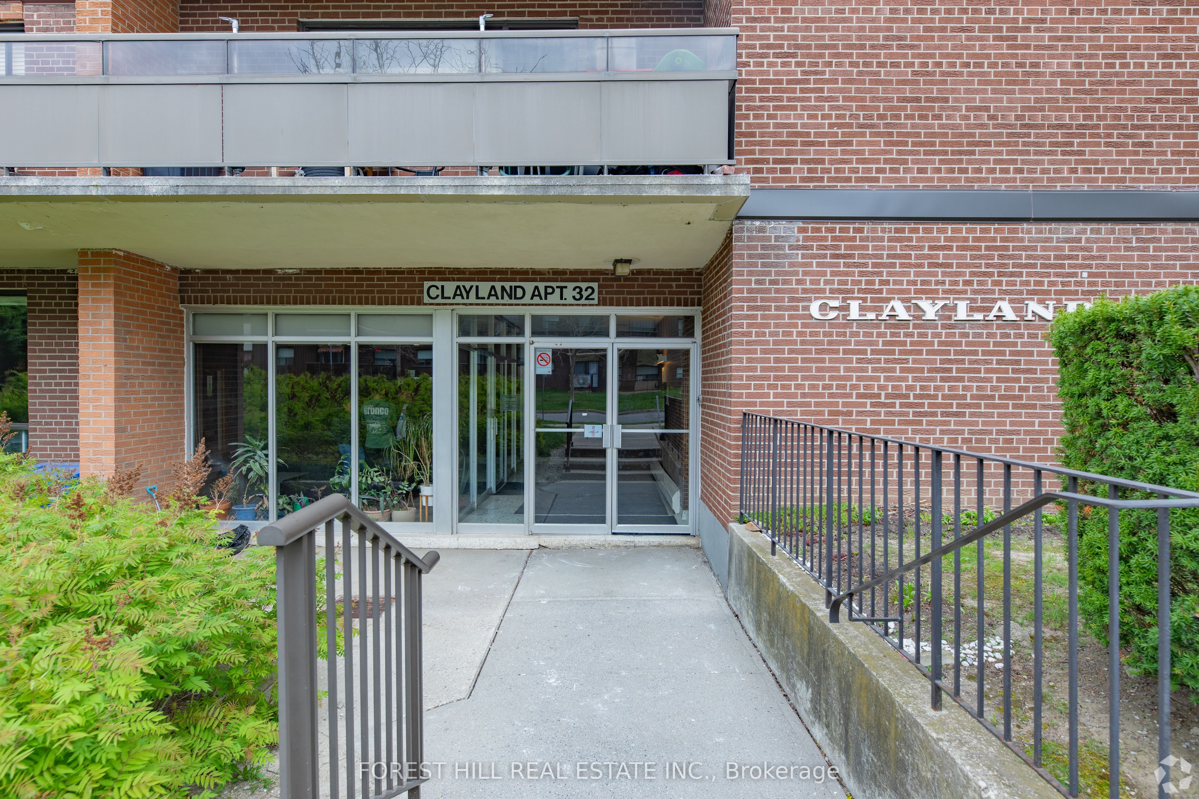 Unit 207 - 32 Clayland Drive, North York 2
