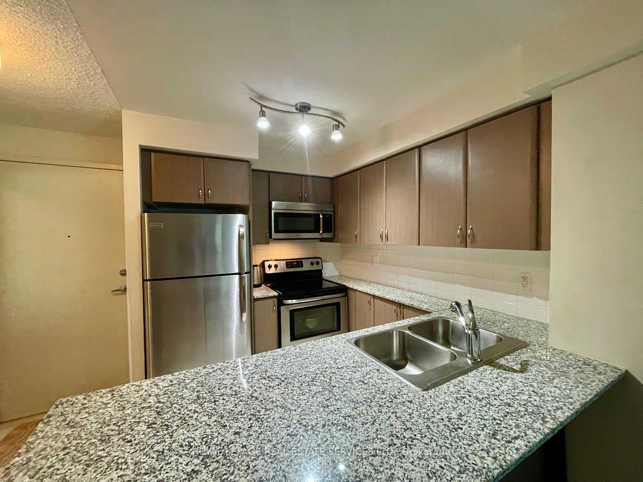 Unit 340 - 525 Wilson Avenue, North York 3