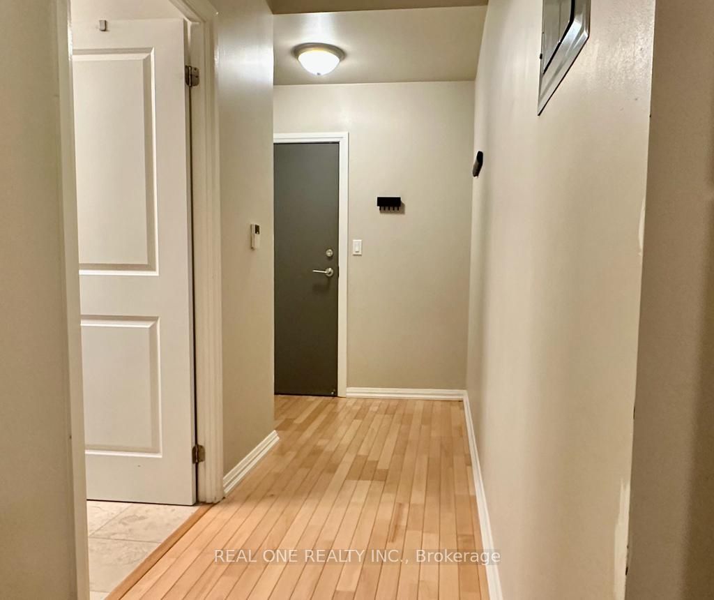 Unit 408 - 35 Hayden Street, Toronto 3