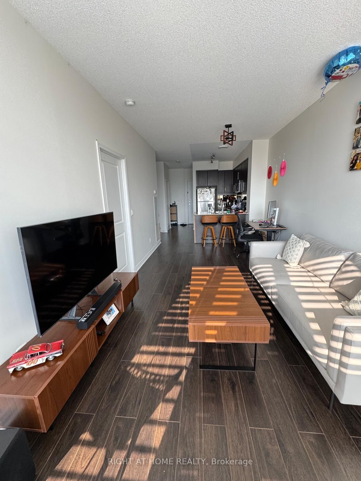 Unit 806 - 2885 Bayview Avenue, North York 4