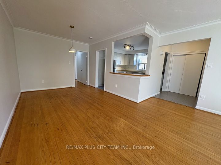 Unit 2 - 44 Meadowbrook Drive, North York 3