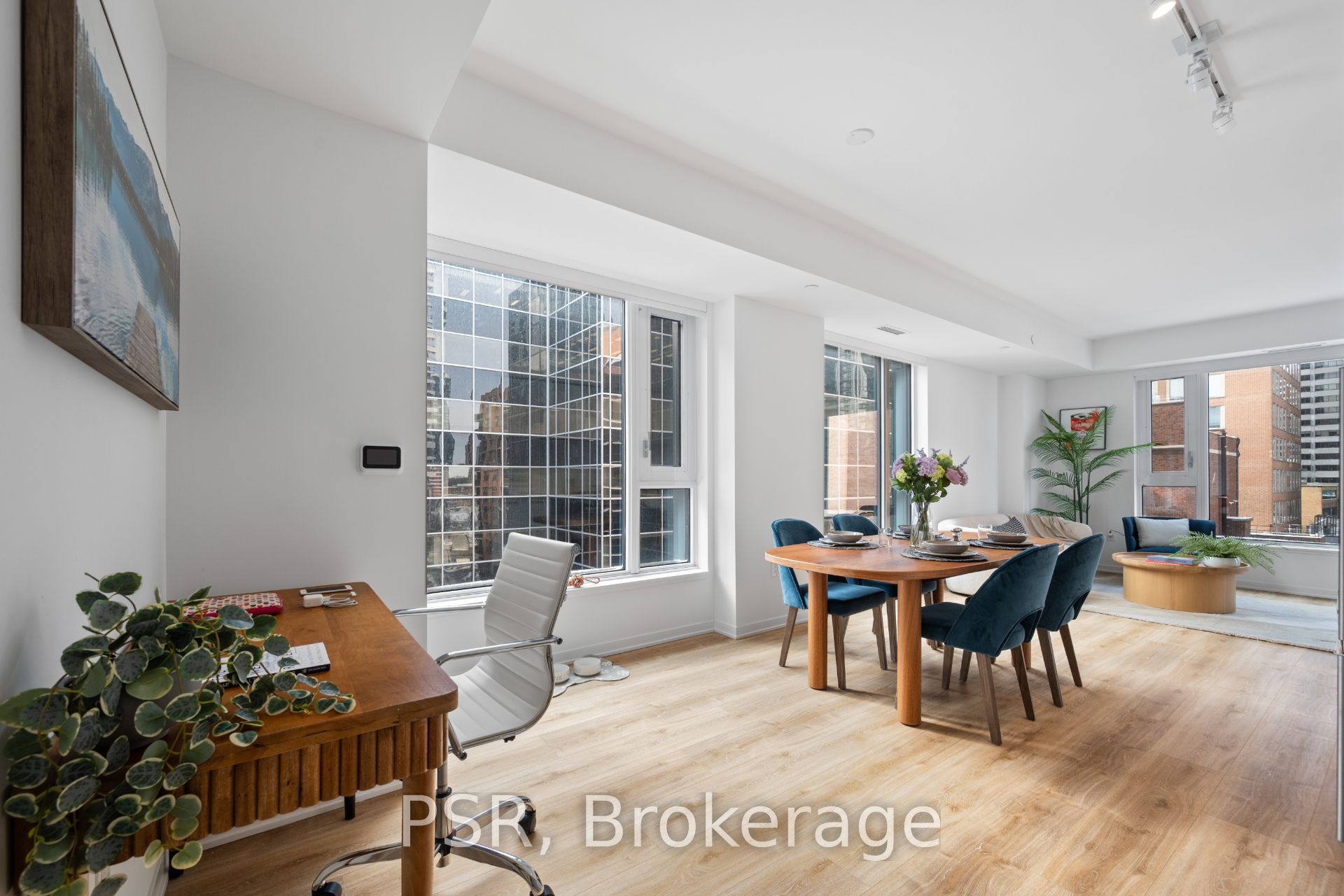 Unit 710 - 101 Roehampton Avenue, Toronto 2