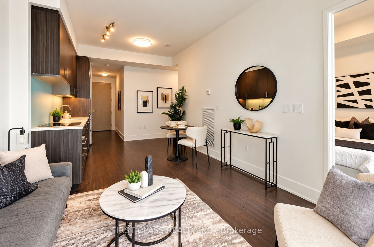 Unit 625 - 39 Queens Quay E, Toronto 5