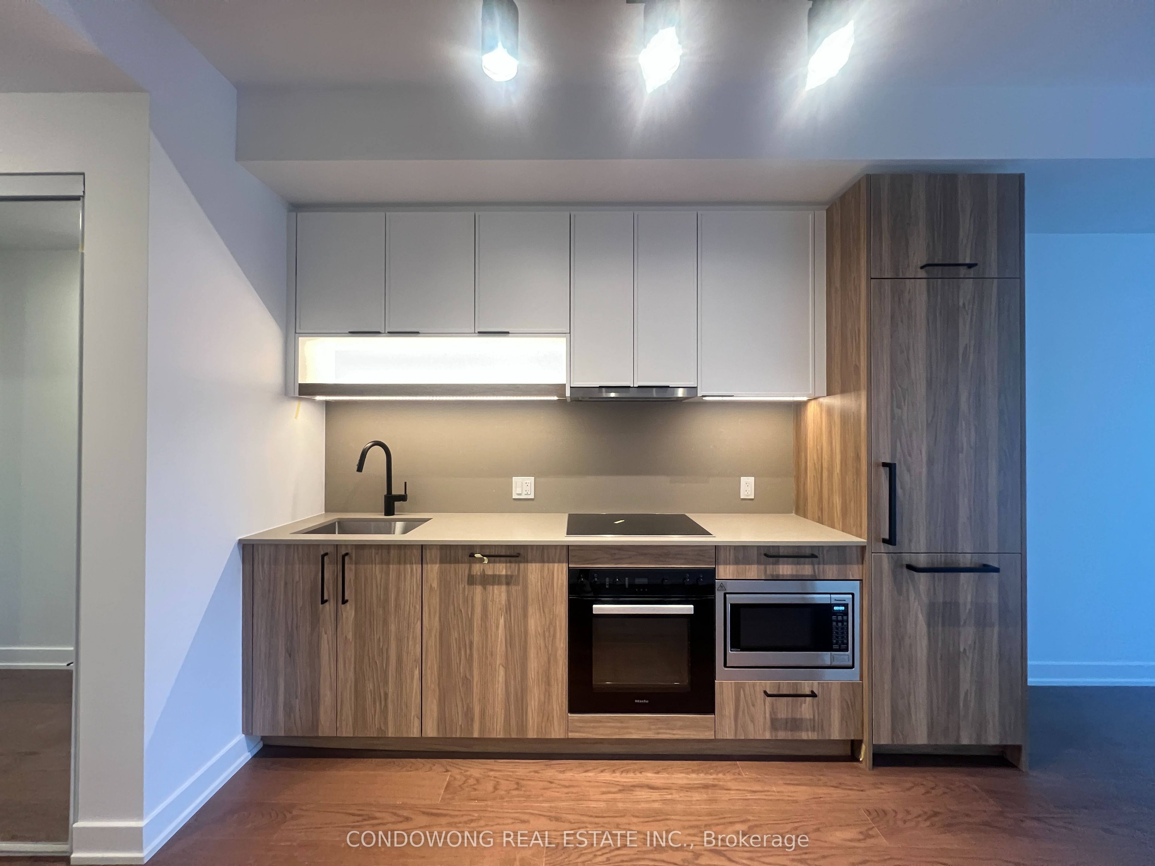 Unit 720 - 91 Montclair Avenue, Toronto 2