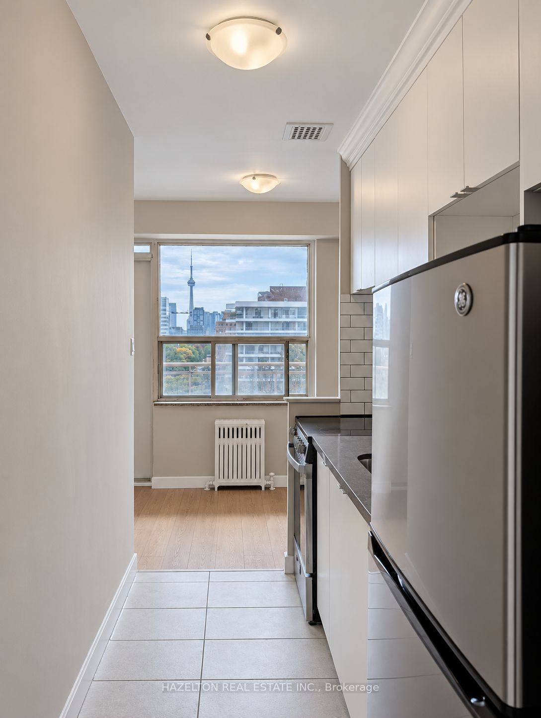 Unit 901 - 206 St George Street, Toronto 3
