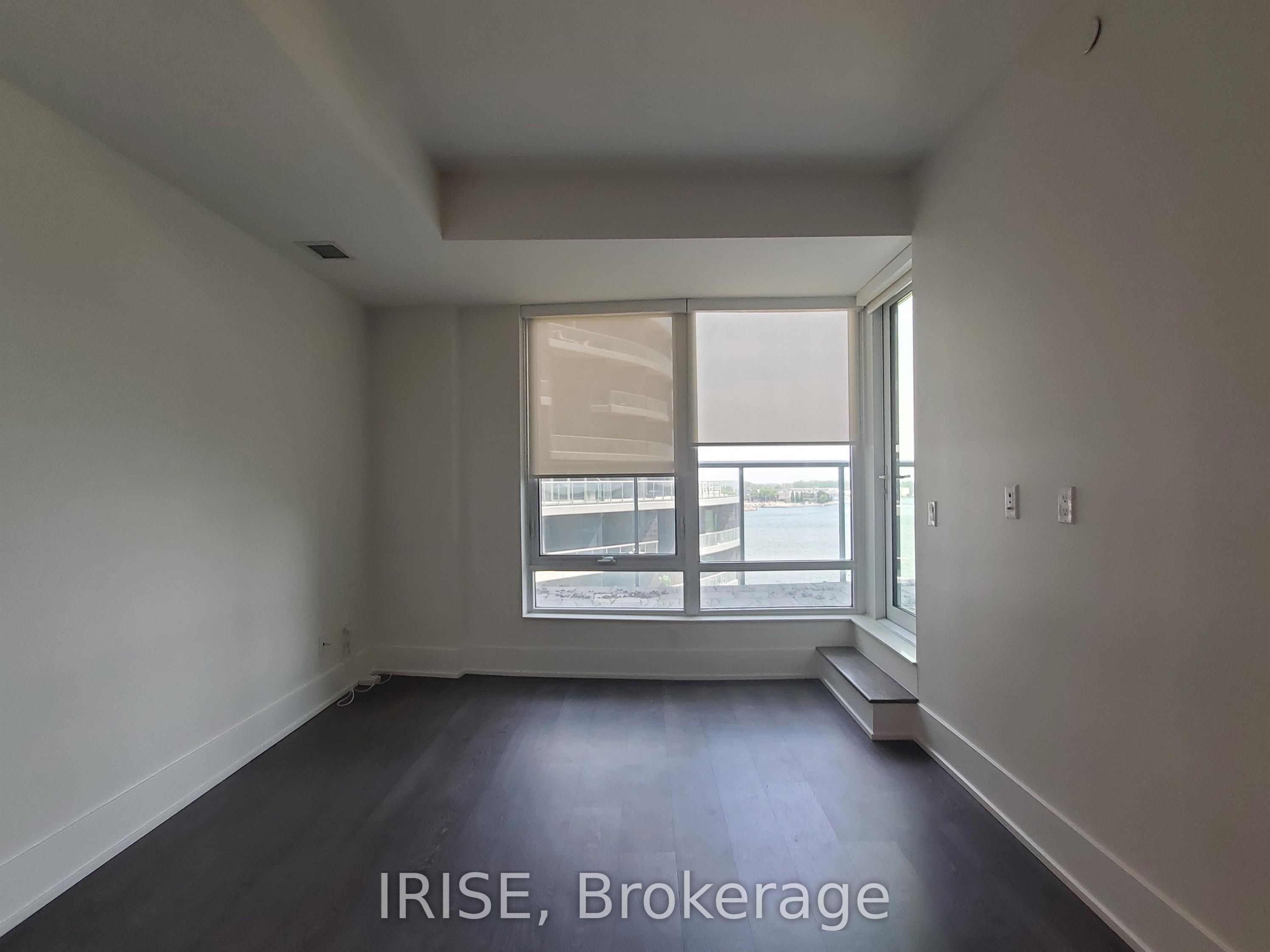 Unit 708 - 1 Edgewater Drive, Toronto 5