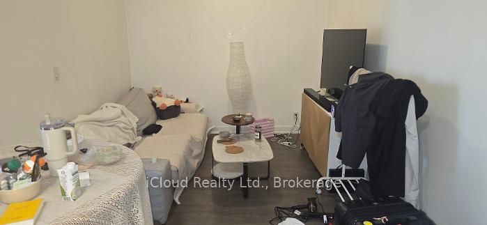 Unit 806 - 28 Avondale Avenue, North York 5
