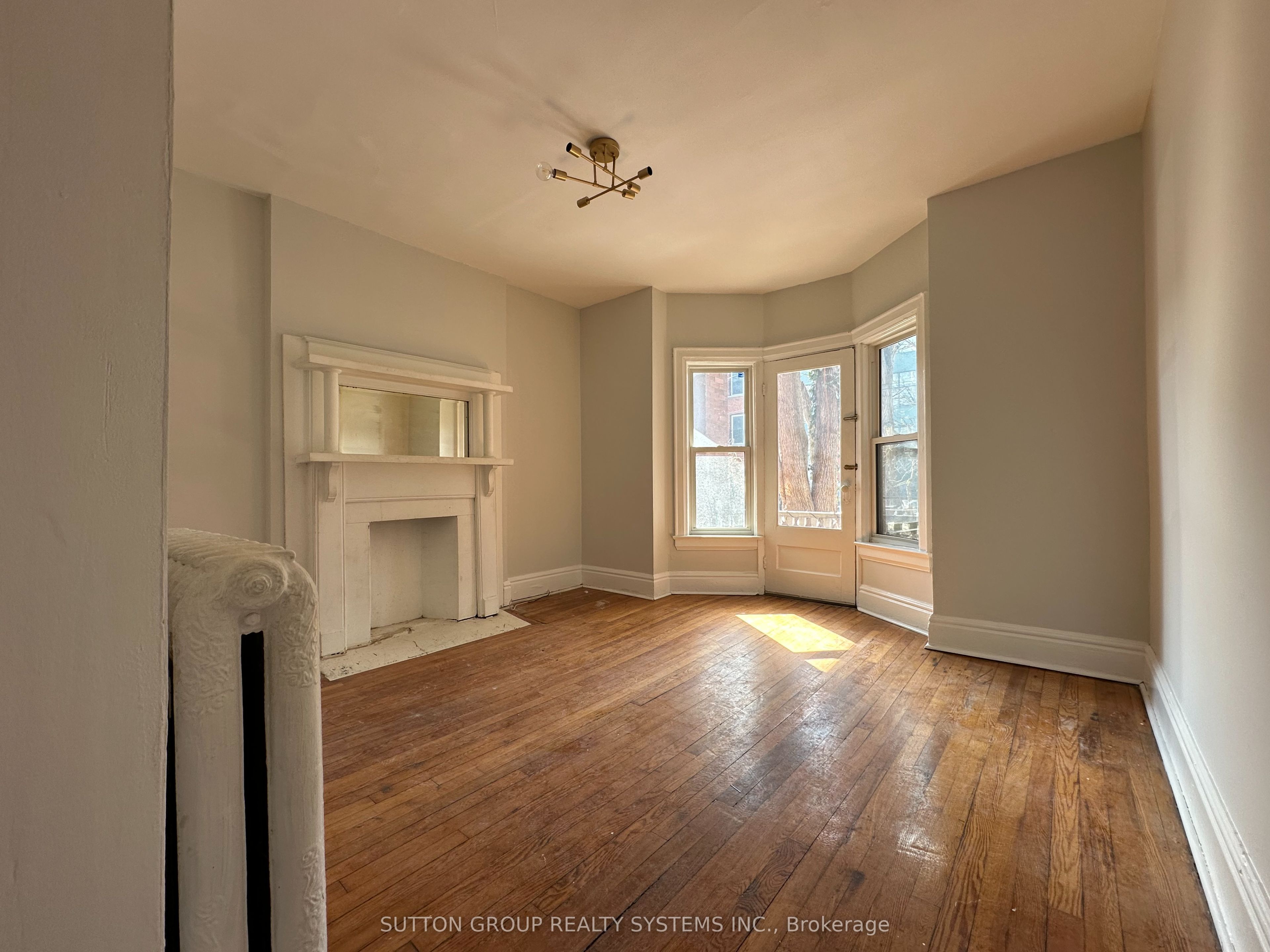 Unit D - 237 Dovercourt Road, Toronto 2
