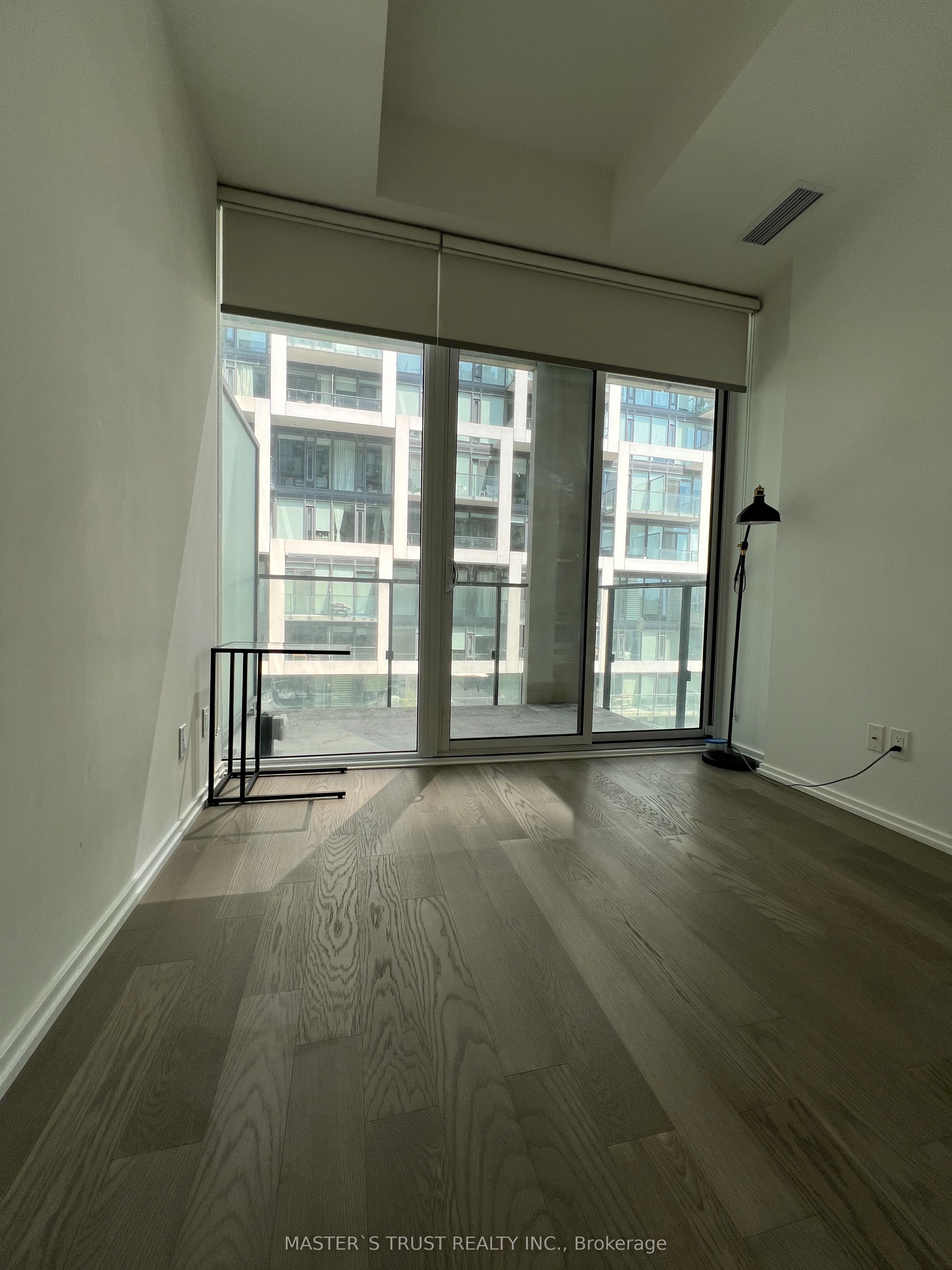 Unit 943 - 8 Hillsdale Avenue E, Toronto 4