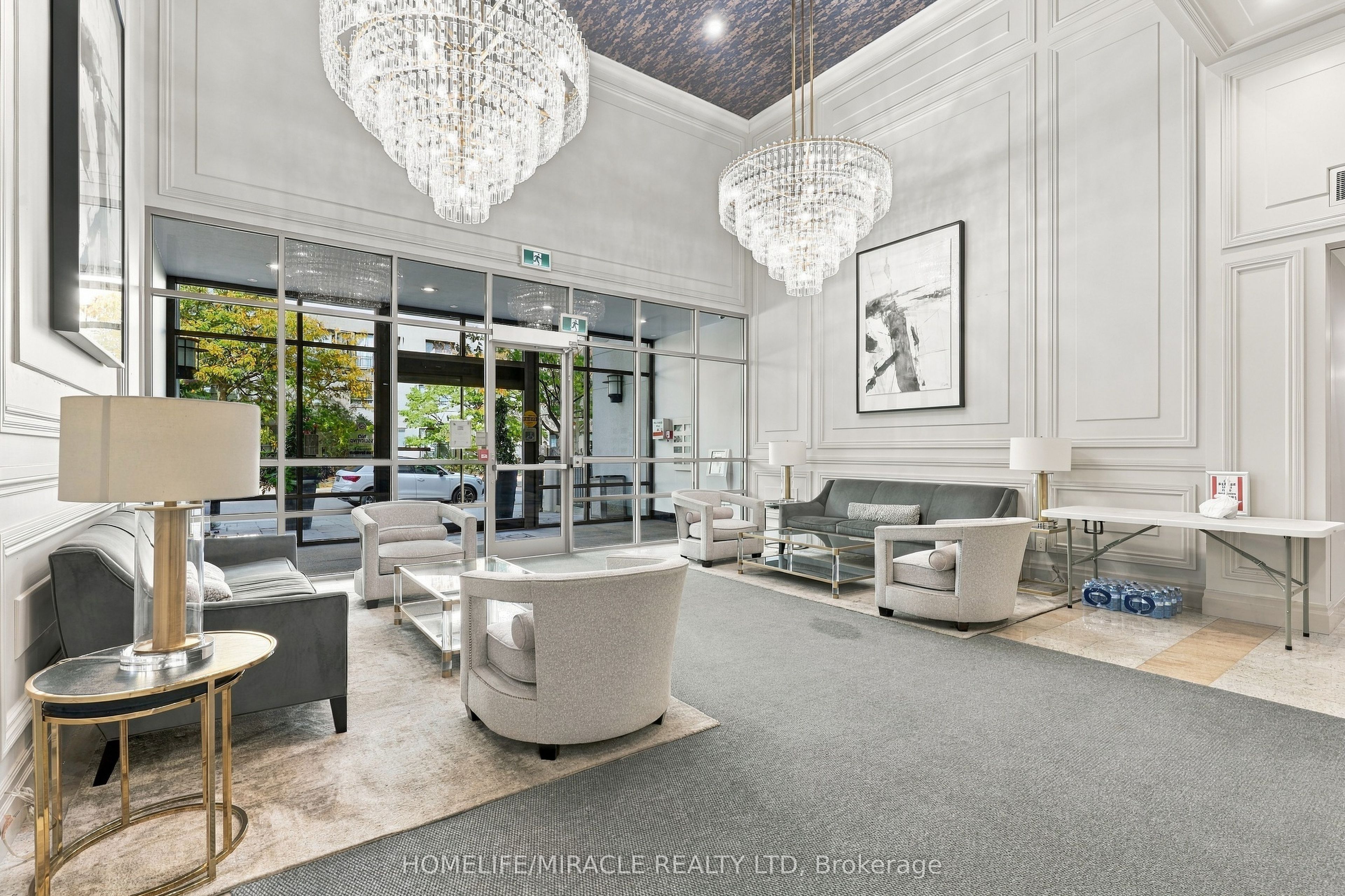Unit 102 - 35 Hollywood Avenue, North York 3