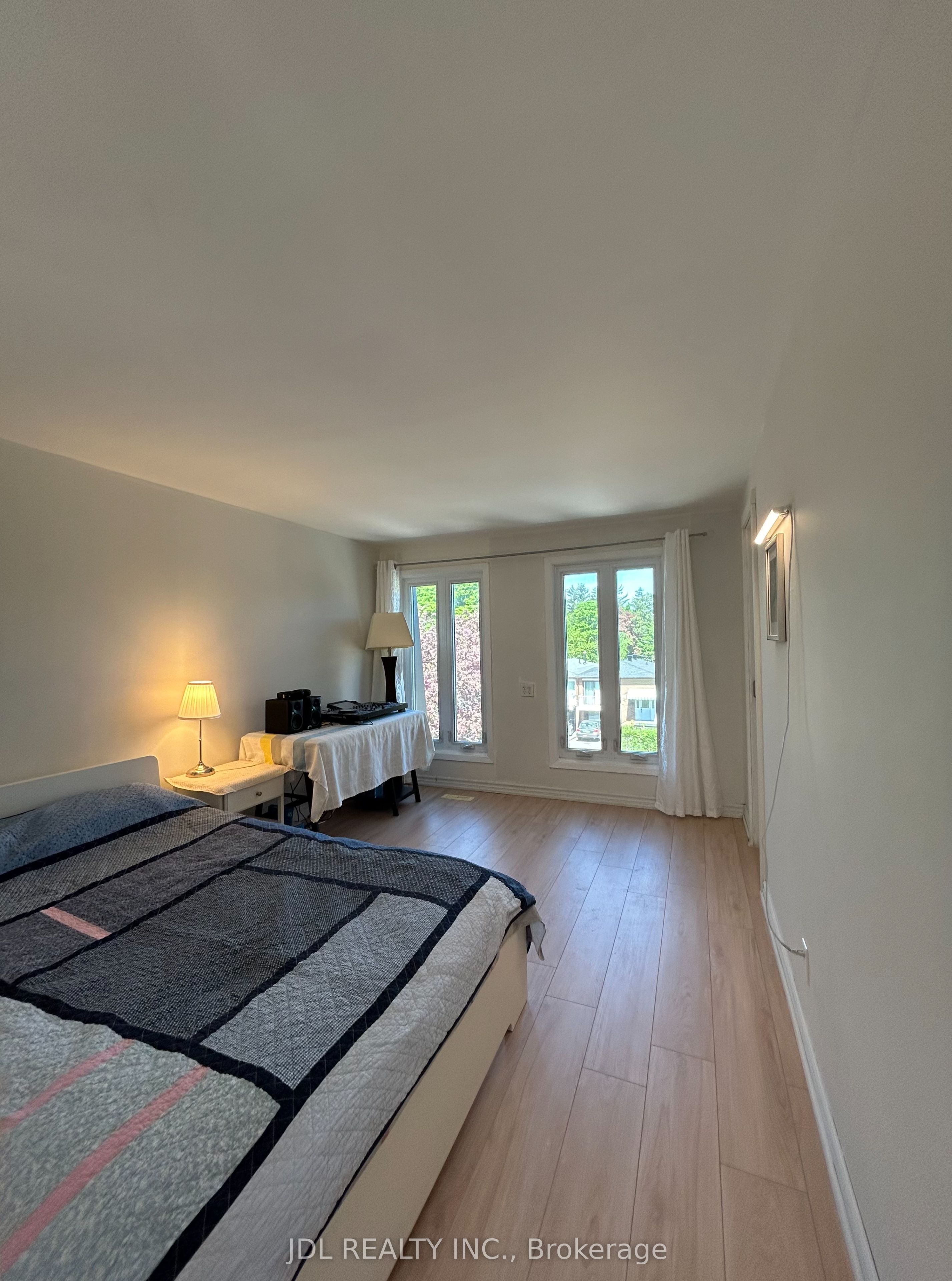 Unit Master Bedroom 2nd Floor - 80 Mosedale Cres Crescent, North York 2