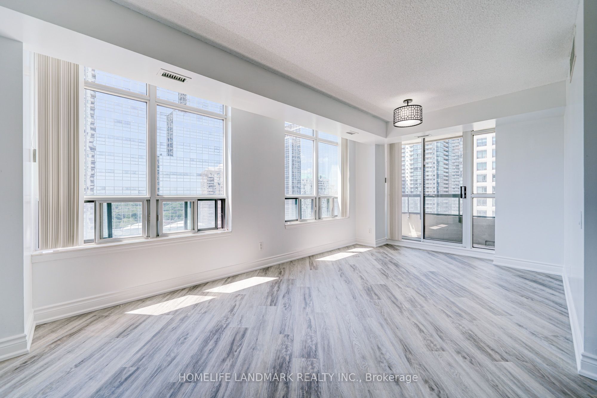 Unit 1006 - 8 Hillcrest Avenue, North York 3
