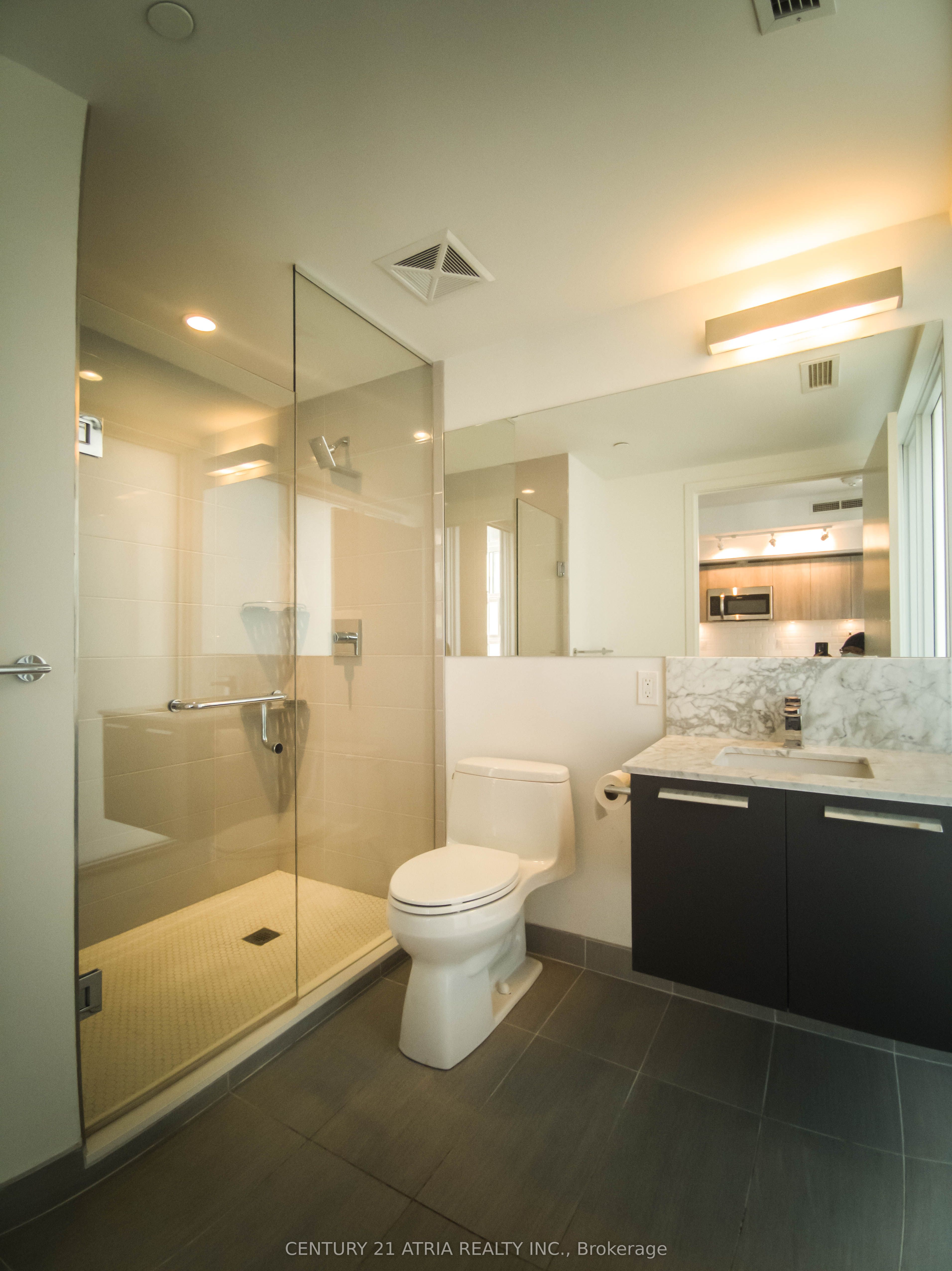 Unit 1810 - 28 Wellesley Street E, Toronto 2