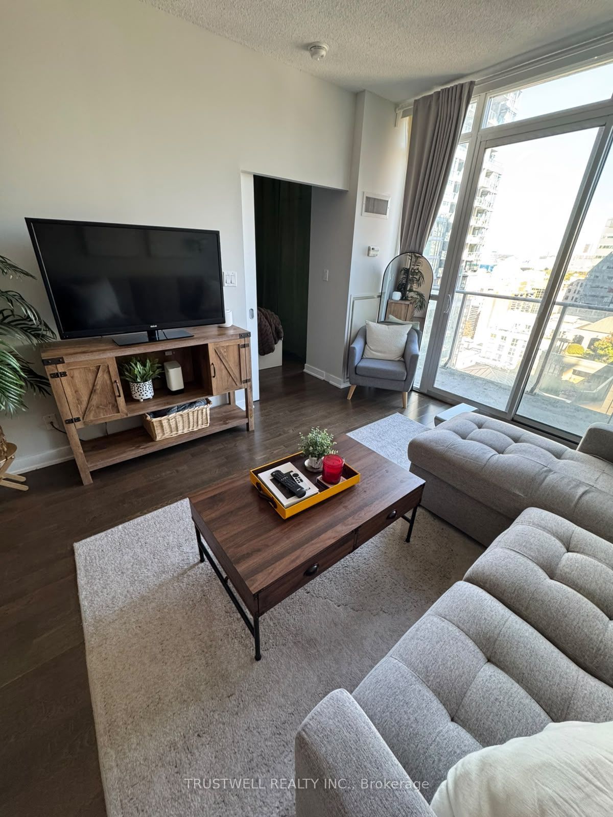 Unit 2005 - 126 Simcoe Street, Toronto 4
