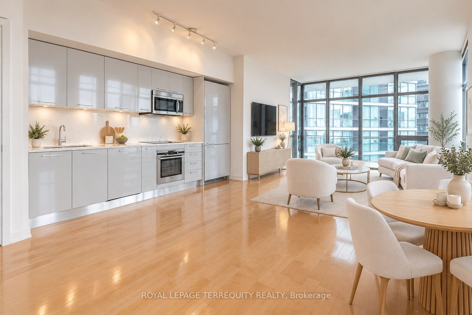 Unit 3902 - 33 Charles Street E, Toronto 4