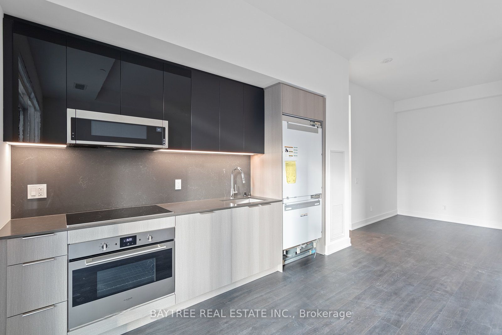 Unit 705 - 308 Jarvis Street, Toronto 3
