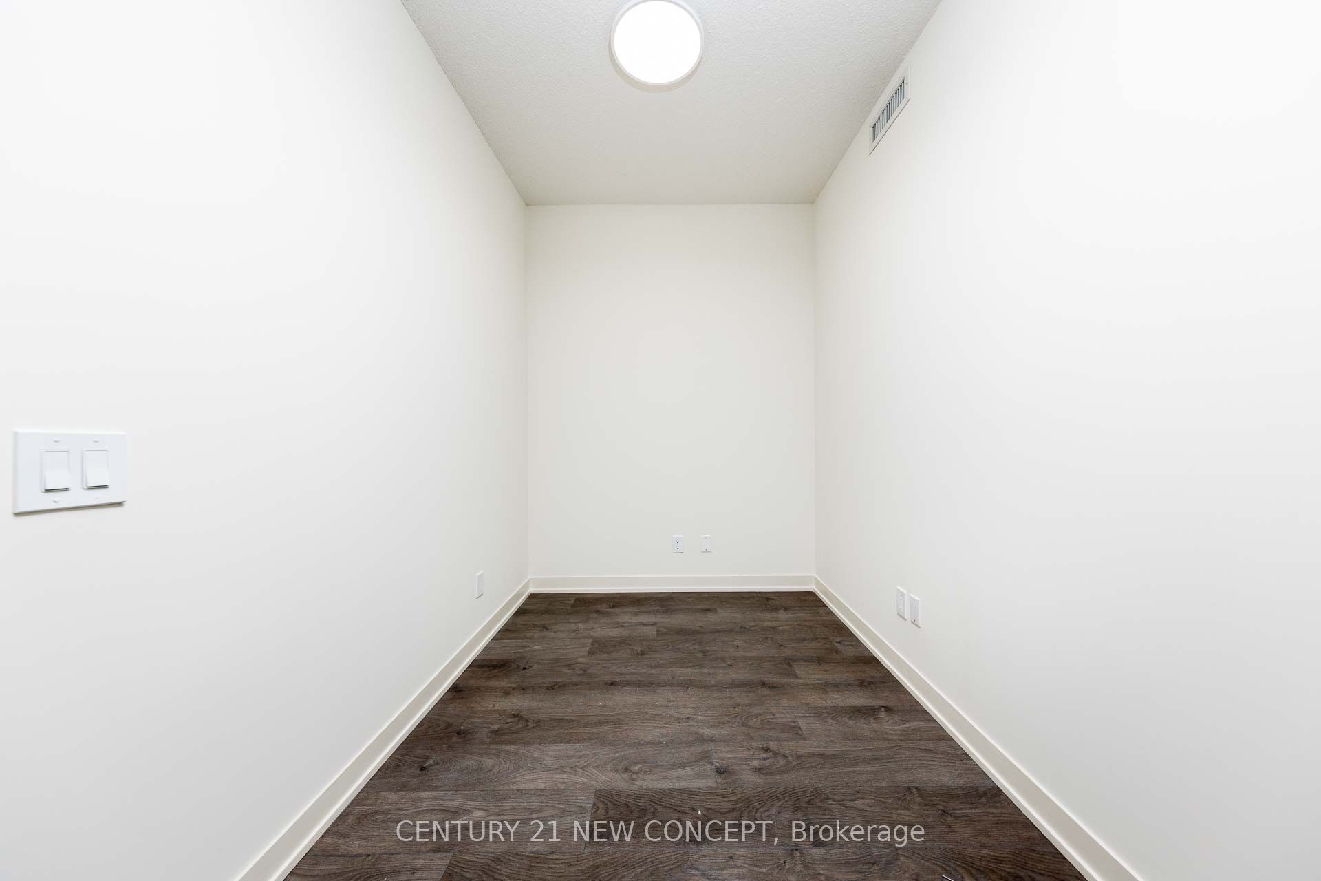 Unit 705 - 4955 Yonge Street E, North York 3